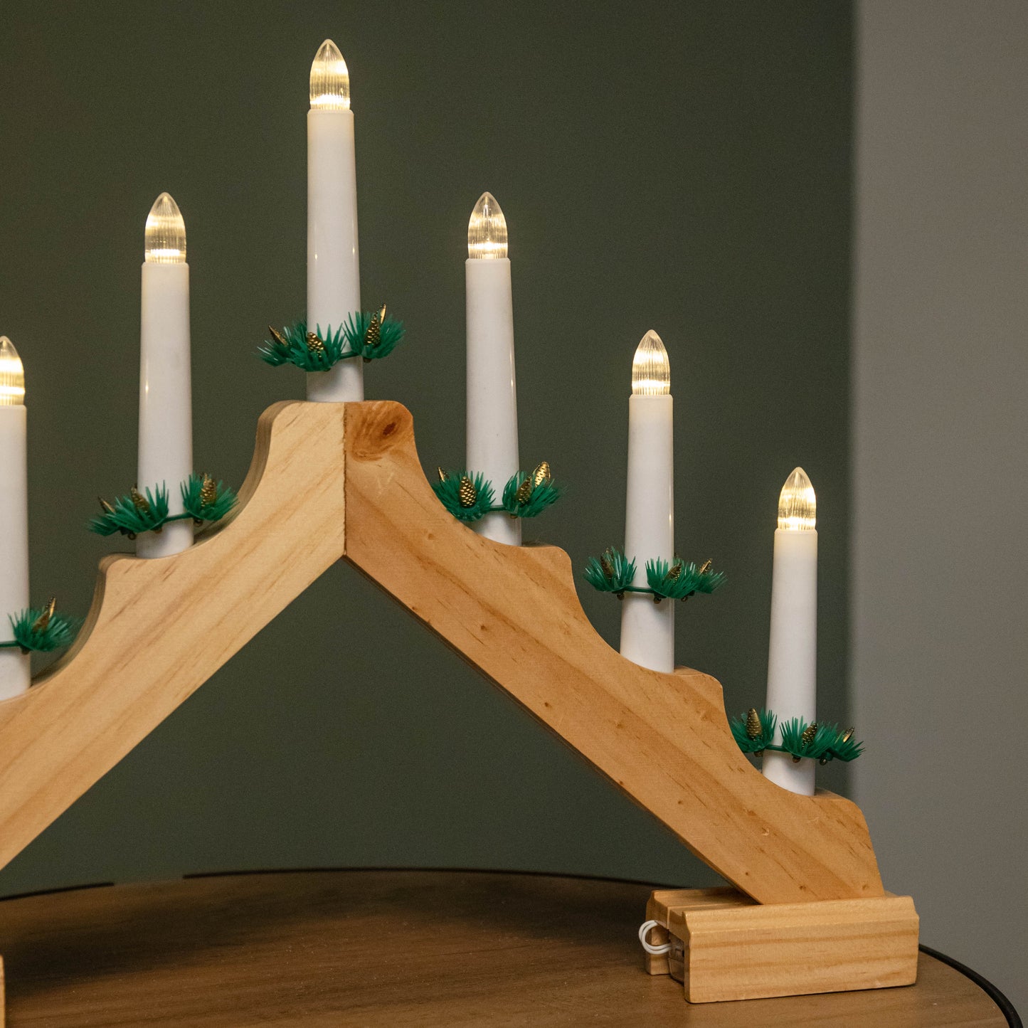 41cm Battery Operated Light up Wooden Christmas Candle Bridge with 7 Warm White LEDs