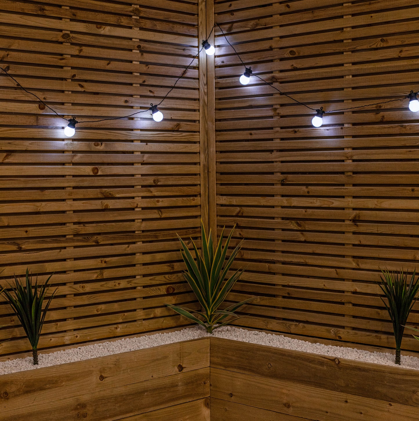 Set of 20 Indoor Outdoor Connectable Party Festoon Lights with Cool White LEDs