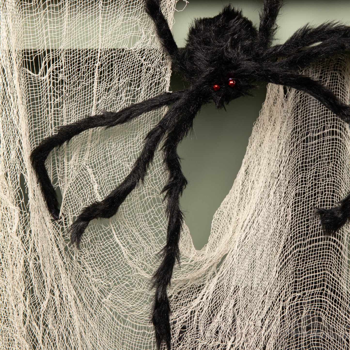 90cm Black Furry Halloween Spider Decoration with Extendable Legs and Red Eyes