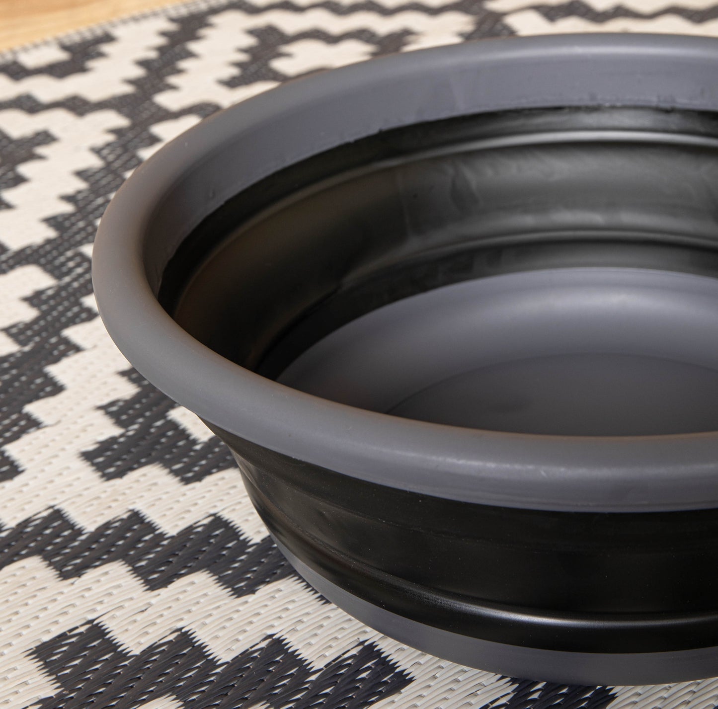 7 Litre Black and Grey Large Collapsible Camping Round Bowl