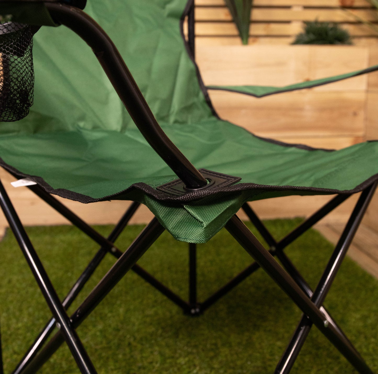 Green Folding Canvas Camping / Festival / Outdoor Chair with Arms and Cup Holder