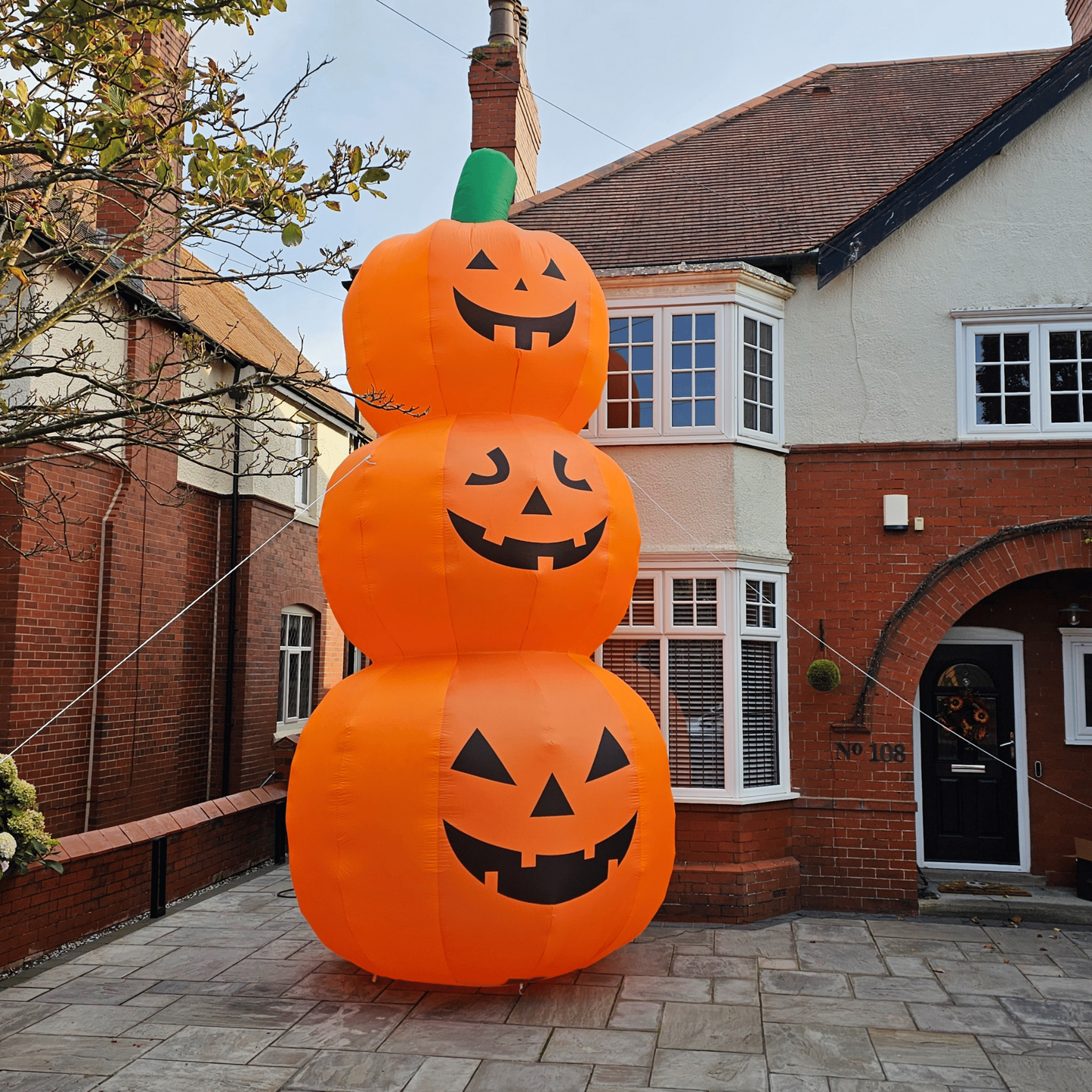 Giant: 20ft (6m) Inflatable Light up Halloween Stacked Pumpkin Decoration with 28 LEDs