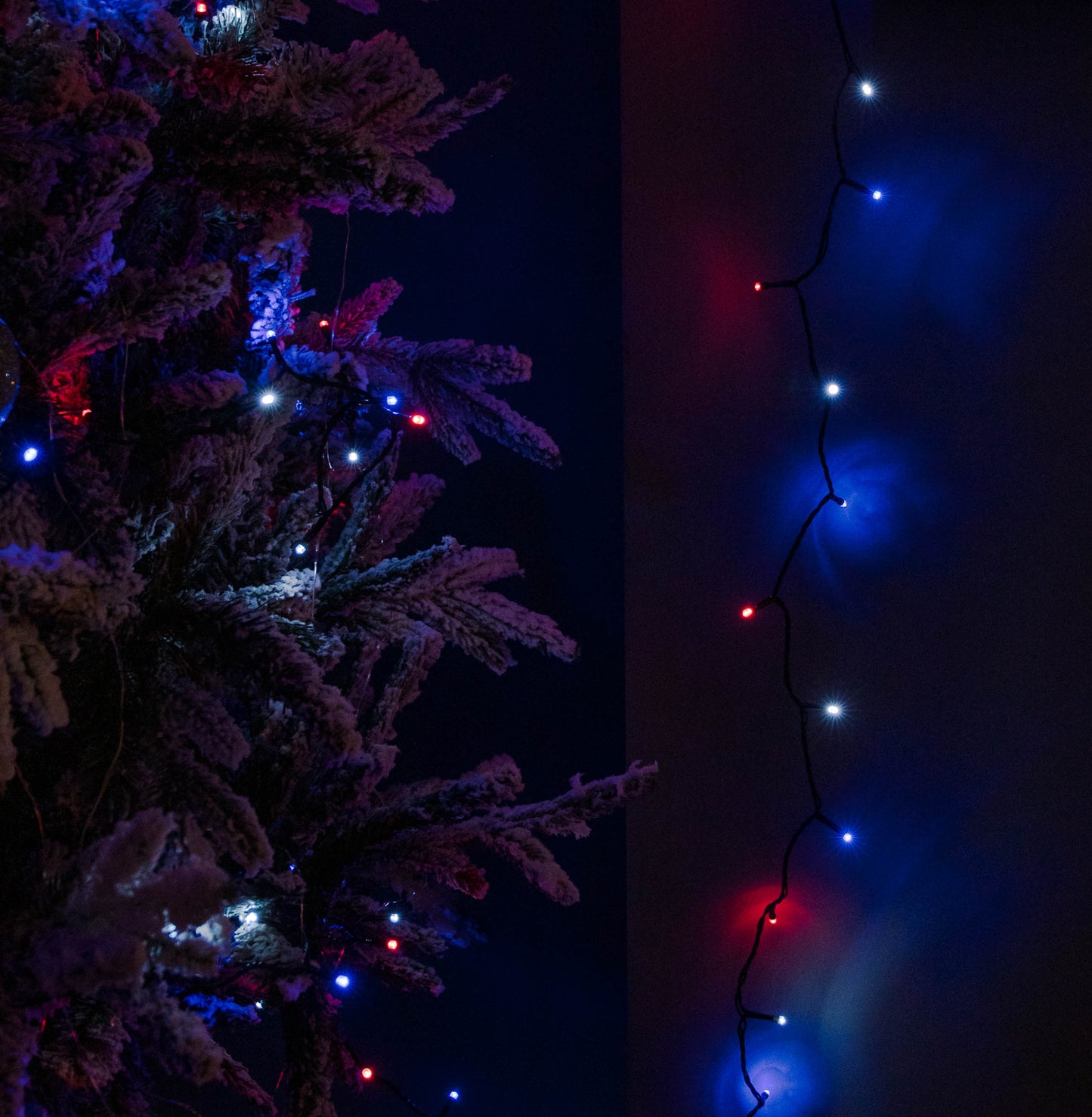 16m 200 LED SupaBrights Multi-Action Christmas String Lights with Timer in Blue, Red & White