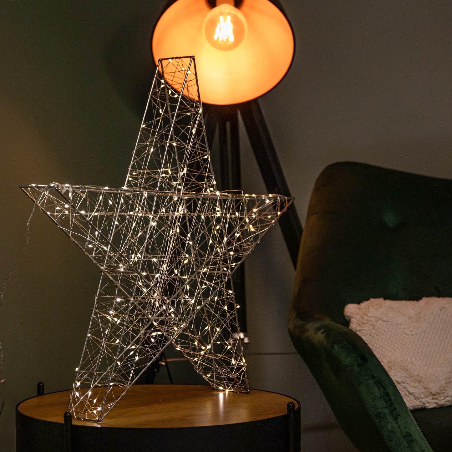 58cm Light up 3D Christmas Silver Star with 180 Warm White LEDs