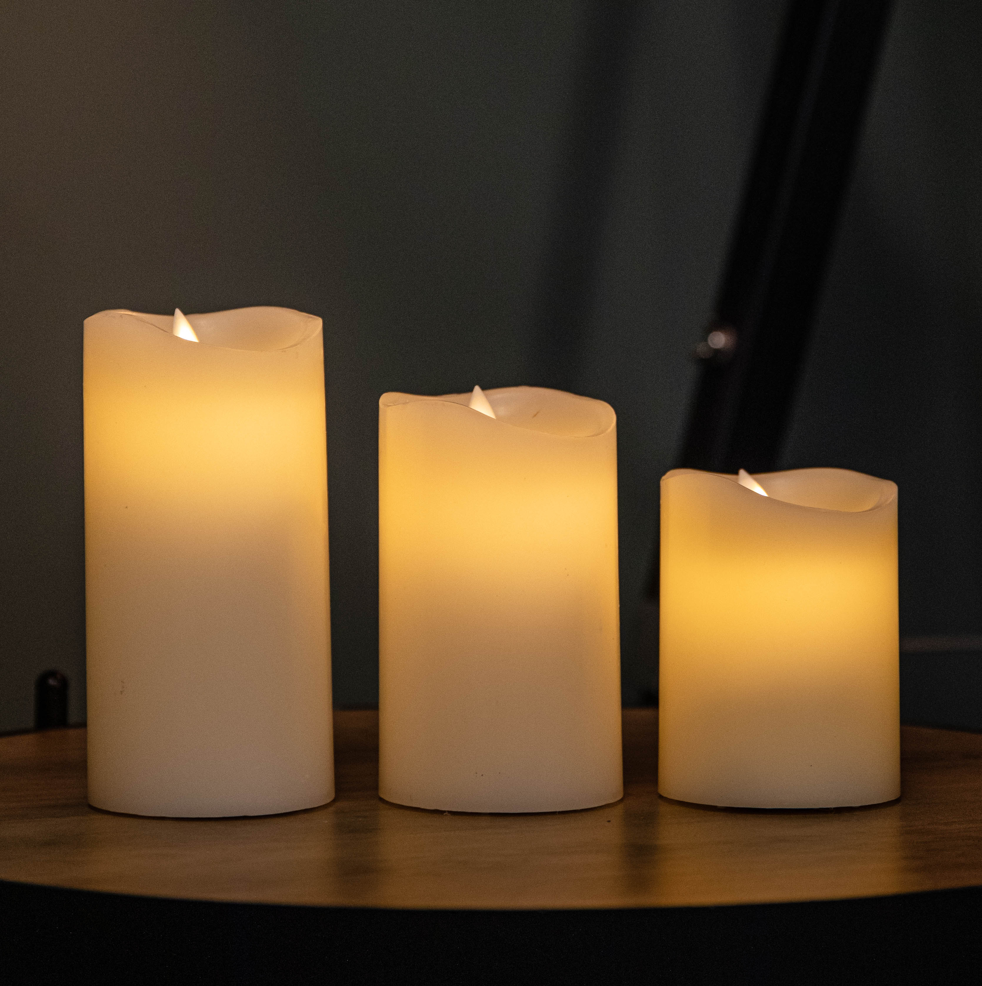 Set of 3 Battery Operated Cream Wax Candle with Dancing Flame and Warm White LEDs