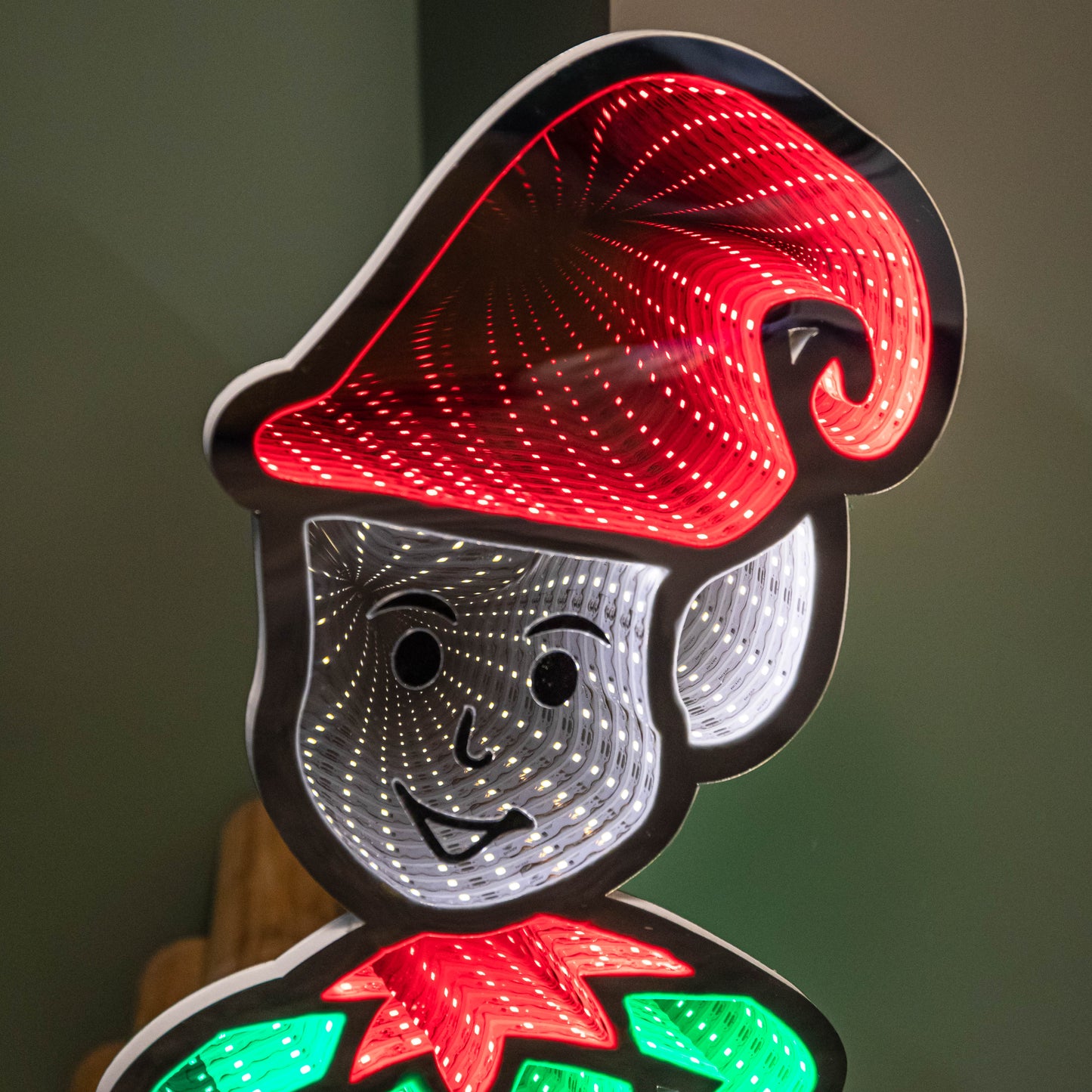 60cm Infinity Elf in Red Boots on Metal Base with Green and Red LEDs