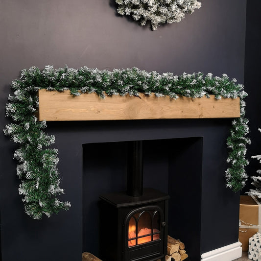 2.7m Snowy Green Christmas Garland with 260 Snow Tipped Christmas Garland Decoration Xmas garlands Decoration for Stairs, Fireplaces, Home Decor New Year Wedding Holiday