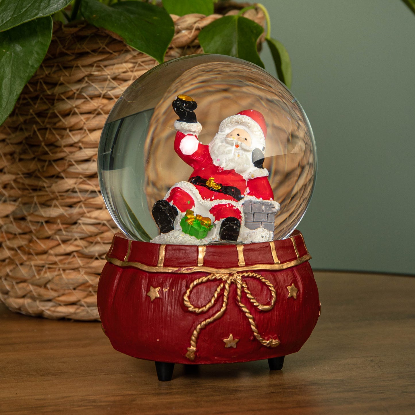 10cm Red Wind up Musical Snow Sphere with Santa Scene