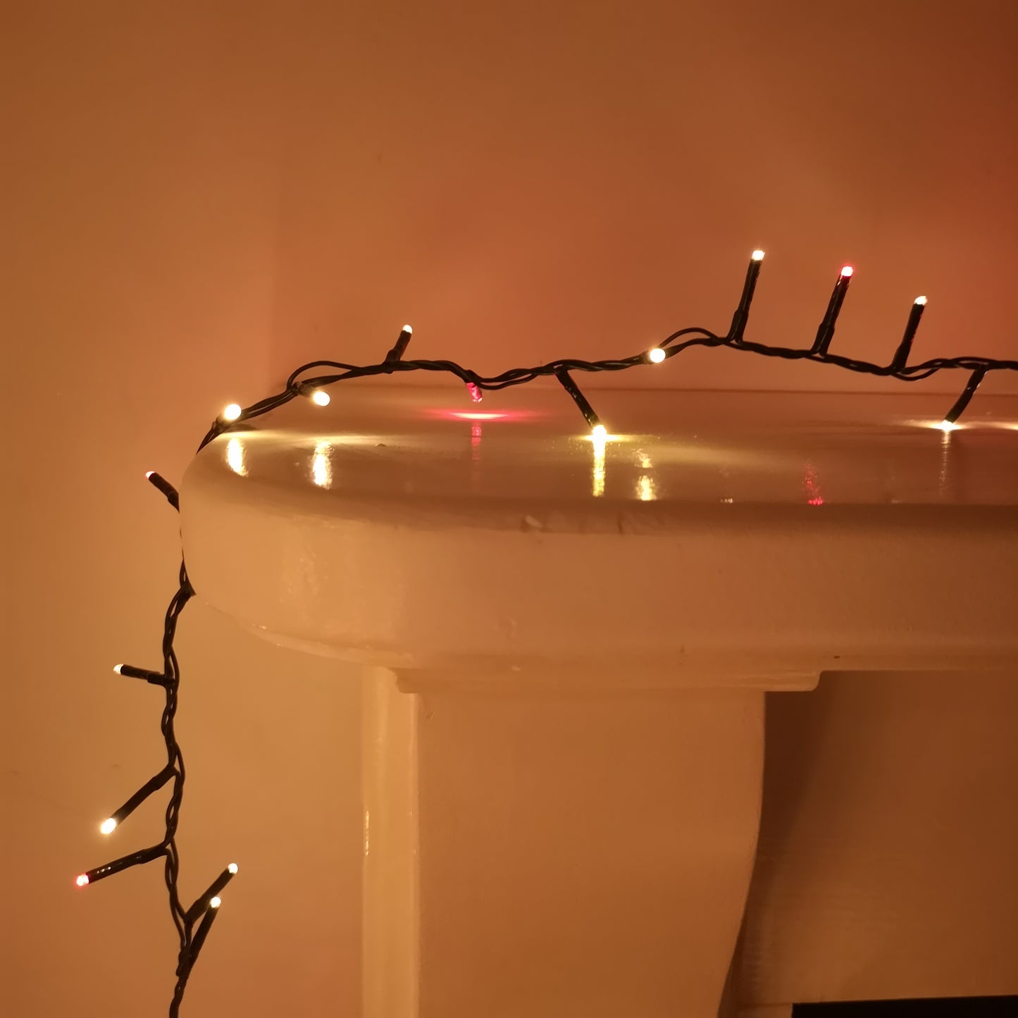 125m Treebrights Christmas Lights with 5000 LEDs in Red and Vintage Gold with Timer