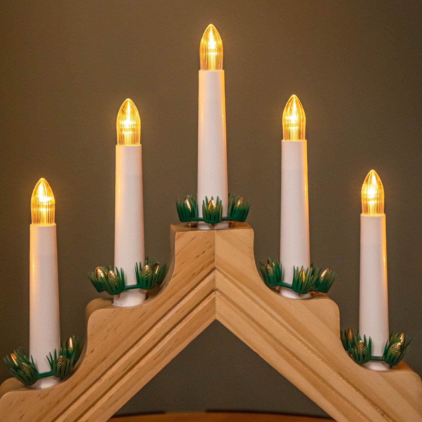 38cm Battery Operated Light up Wooden Christmas Candle Bridge with 7 Warm White LEDs