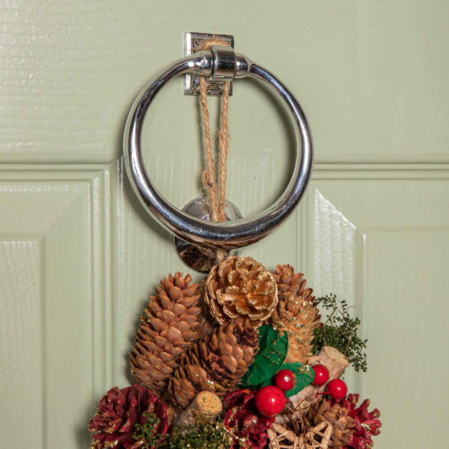 45cm Red Hanging Christmas Star Wreath with Red Berries and Pinecones 