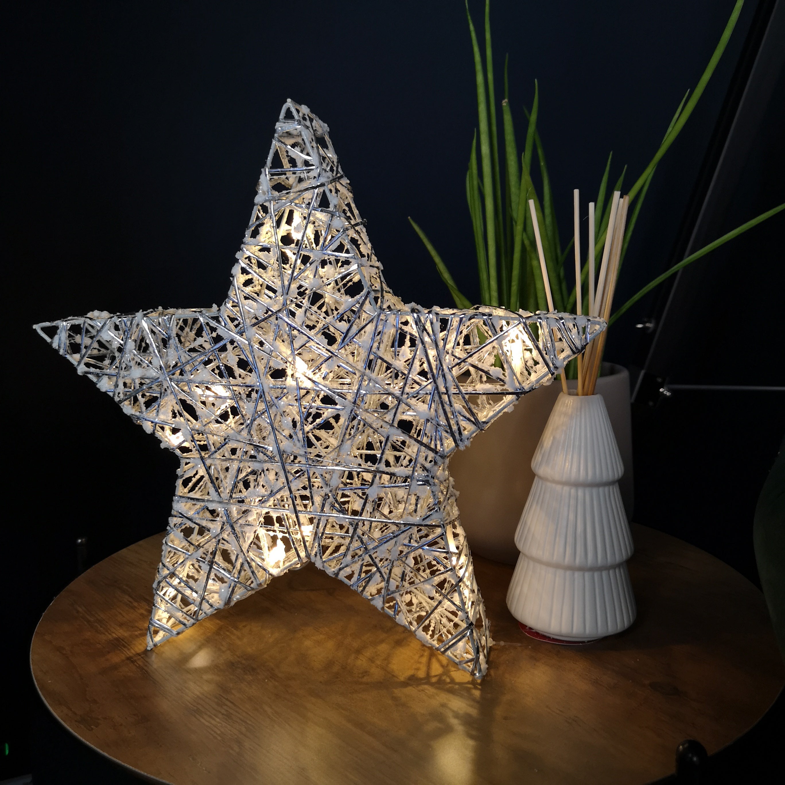 30cm Battery Operated Silver Star Christmas Decoration with 10 Warm White LEDs
