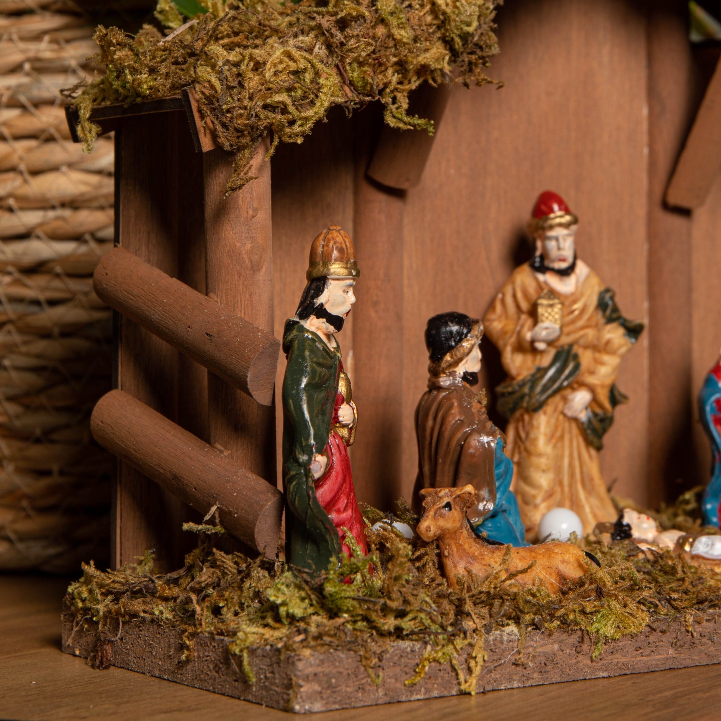 18cm Battery Operated Light up Wooden Christmas Nativity Scene with 3 Warm White LEDs