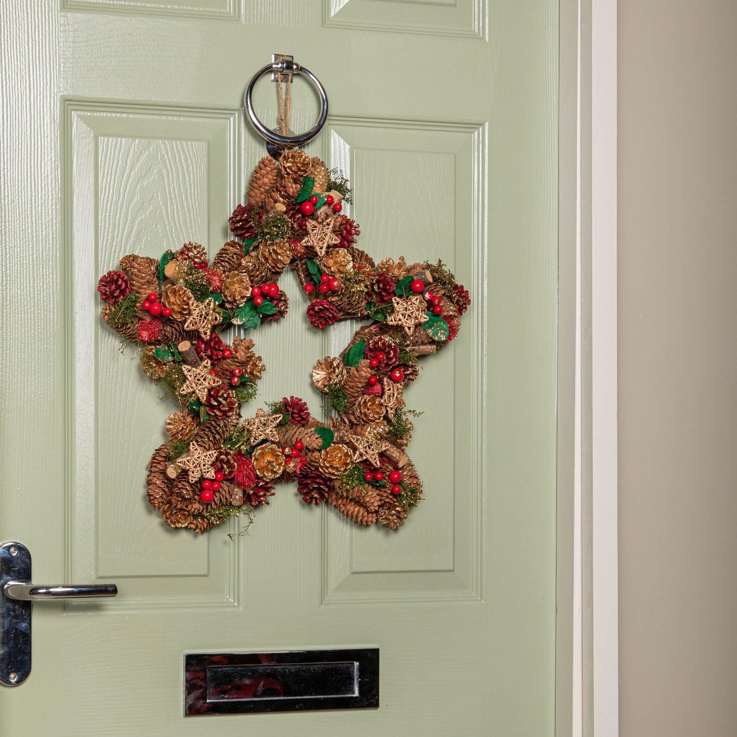 45cm Red Hanging Christmas Star Wreath with Red Berries and Pinecones 