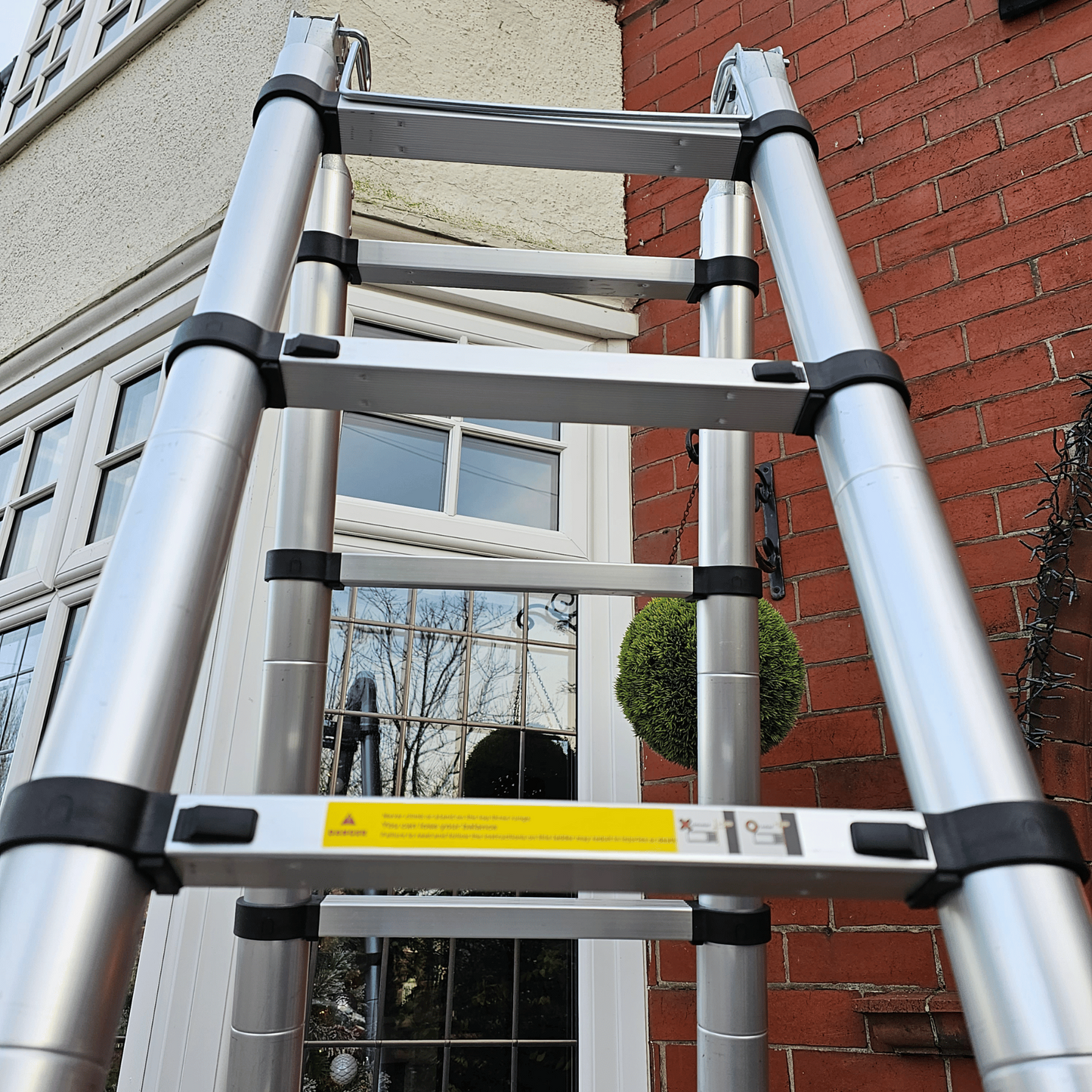 5m Lightweight Aluminium Hinged Telescopic Extendable Multi-Position Ladder & Step Ladder