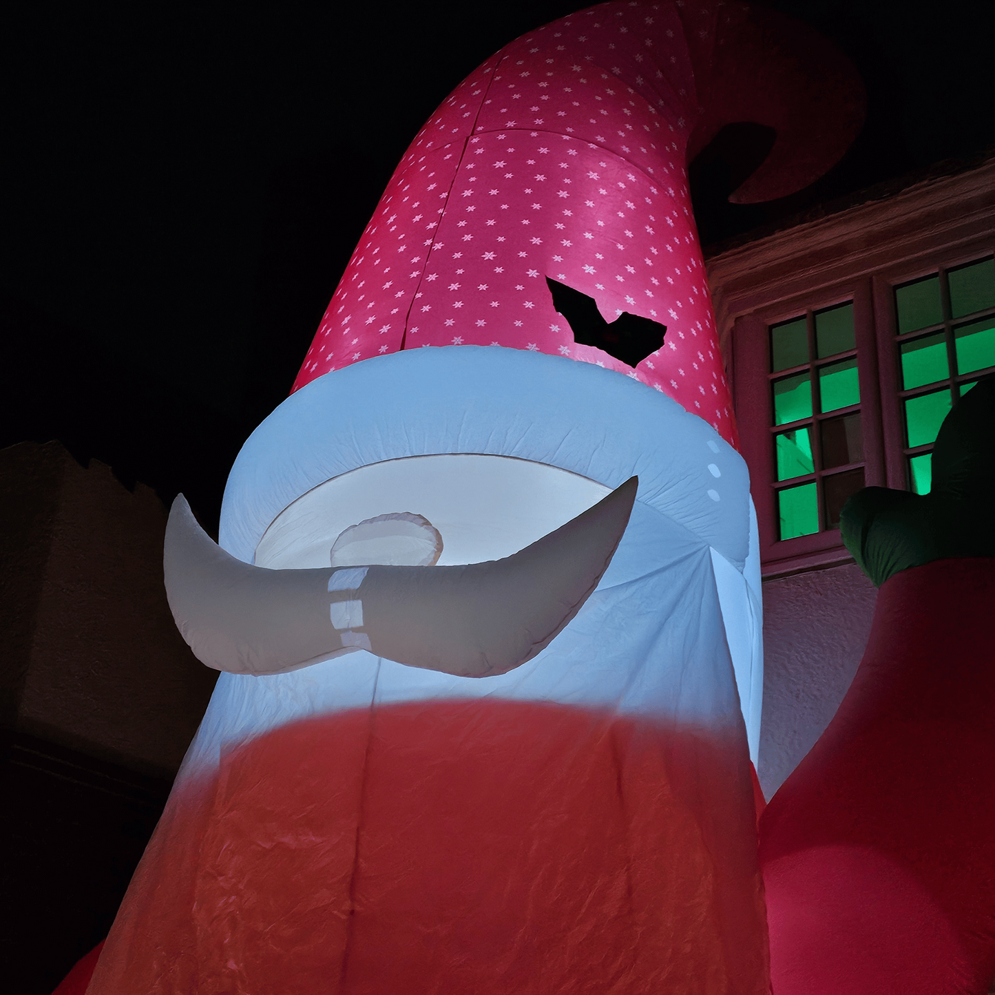 Giant: 20ft (6m) Outdoor Inflatable Light up Christmas Gonk with Raised Arm & LEDs