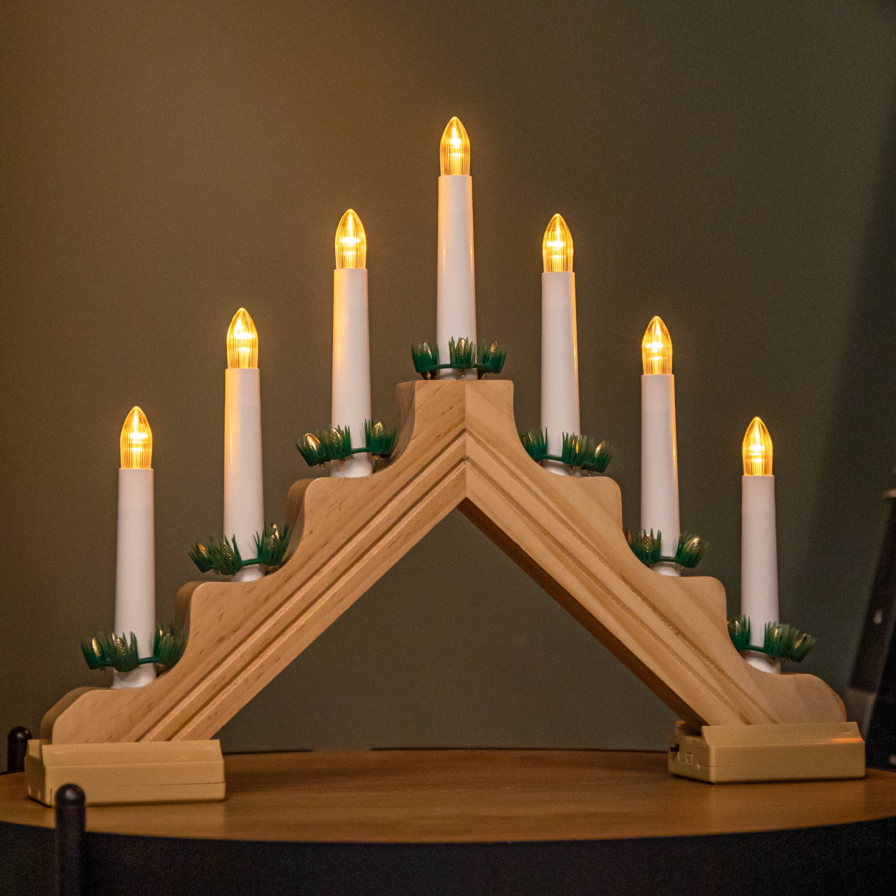 38cm Battery Operated Light up Wooden Christmas Candle Bridge with 7 Warm White LEDs