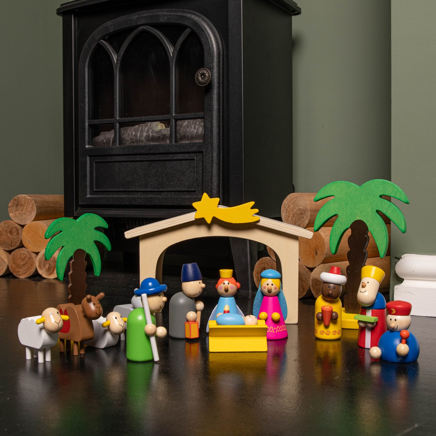 24cm Wooden Christmas Nativity Scene Playset With Multi-Coloured Figures