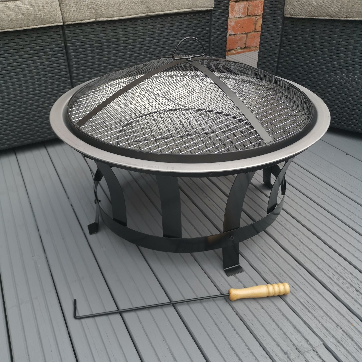 60cm Garden Fire Pit Bowl with Barbecue / BBQ Grill and Mesh Lid