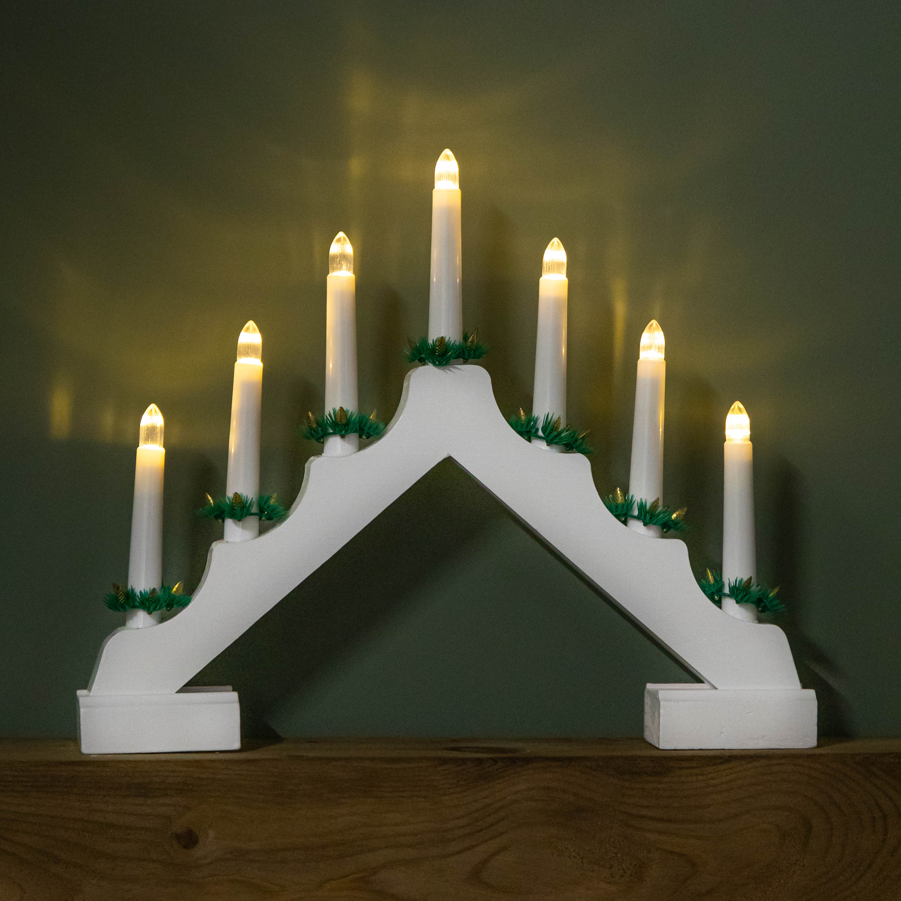 40cm Battery Operated Light up White Wooden Christmas Candle Bridge with 7 Warm White LEDs