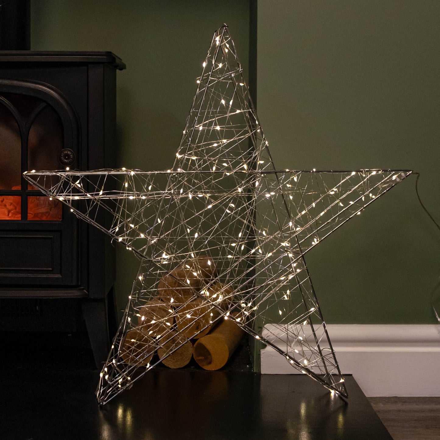 58cm Light up 3D Christmas Silver Star with 180 Warm White LEDs