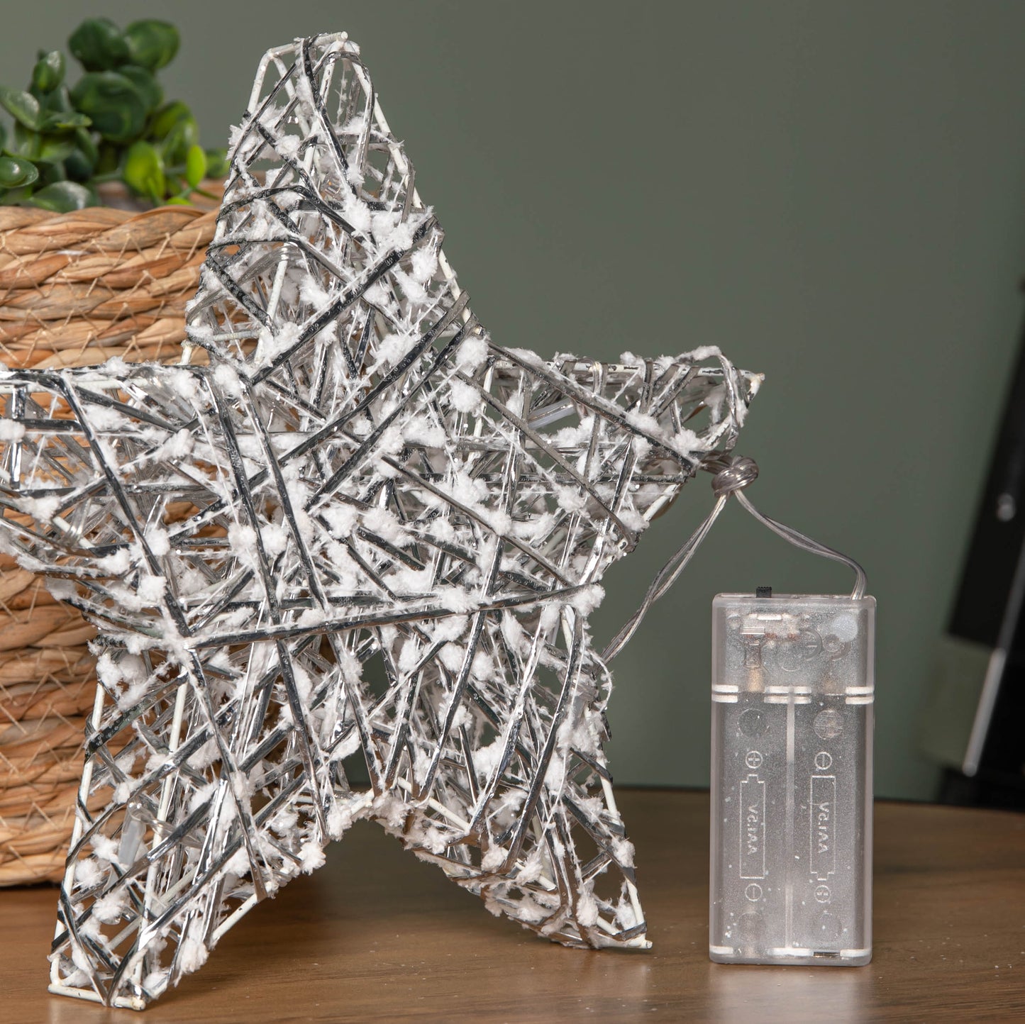 20cm Battery Operated Light up Silver Woven Christmas Star with 5 Warm White LEDs