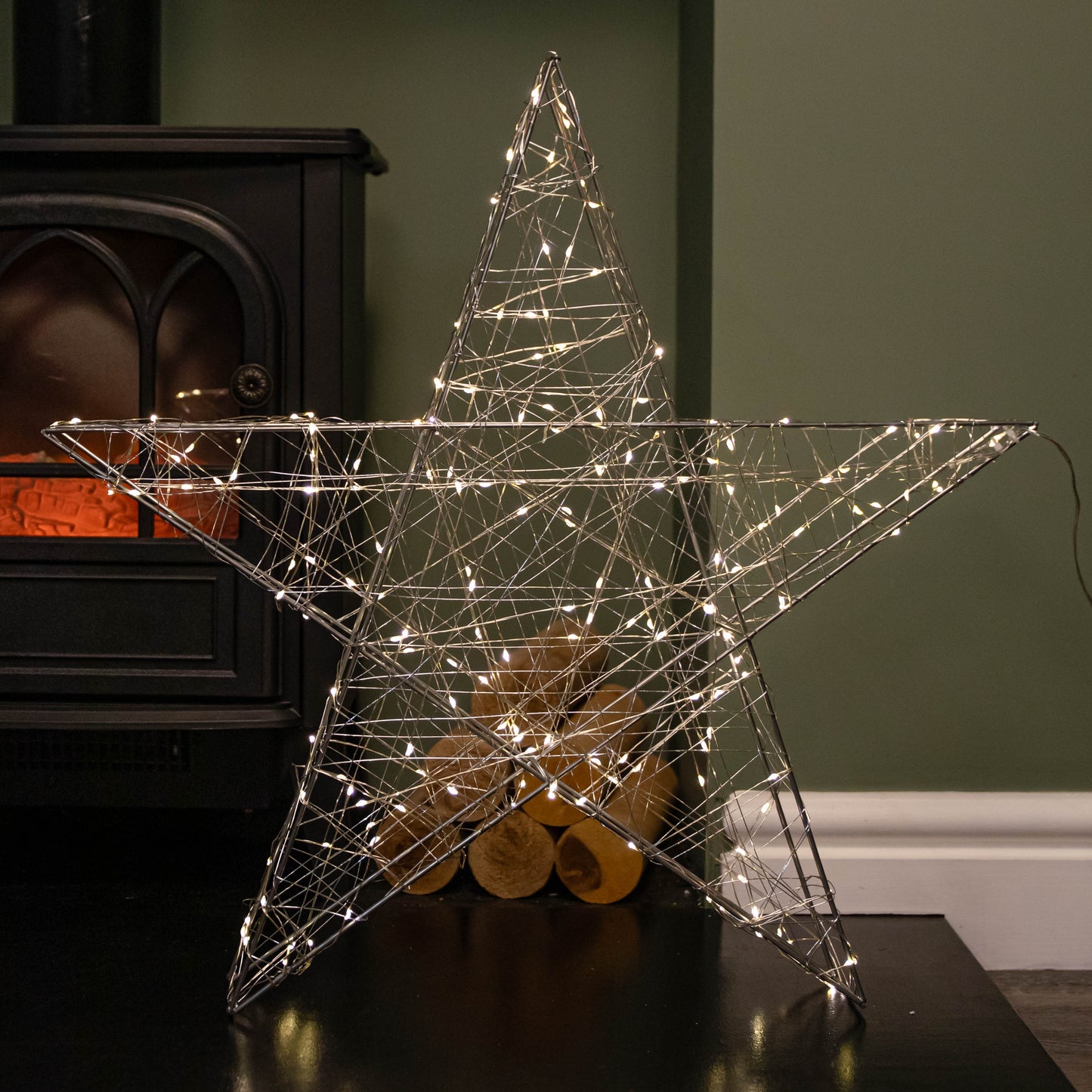 58cm Light up 3D Christmas Silver Star with 180 Warm White LEDs