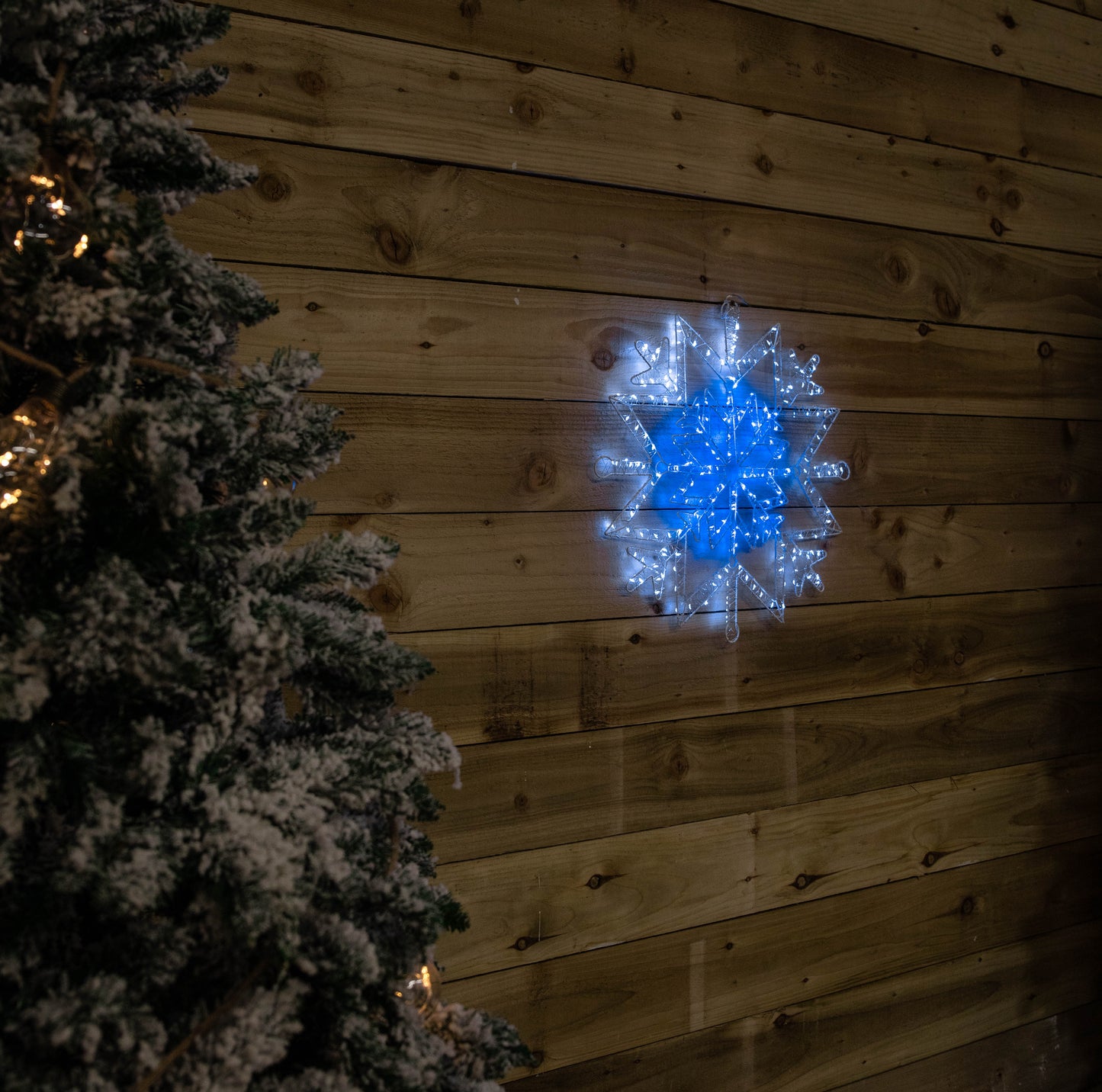 50cm Light up Metal Hanging Christmas Snowflake with 260 Blue and White LEDs