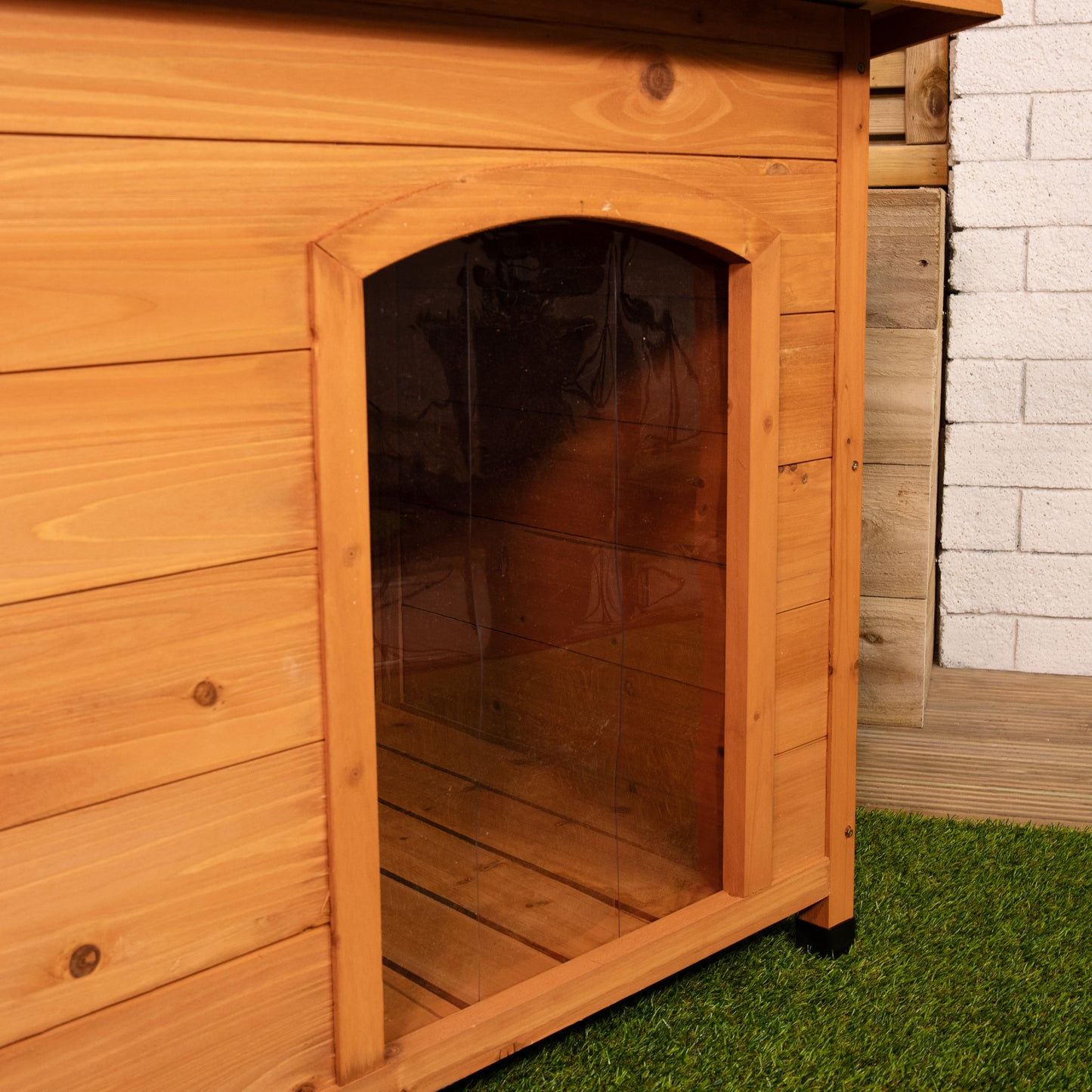 72cm x 1.04m Medium Outdoor Garden Cosy Wooden Dog House Kennel with Window