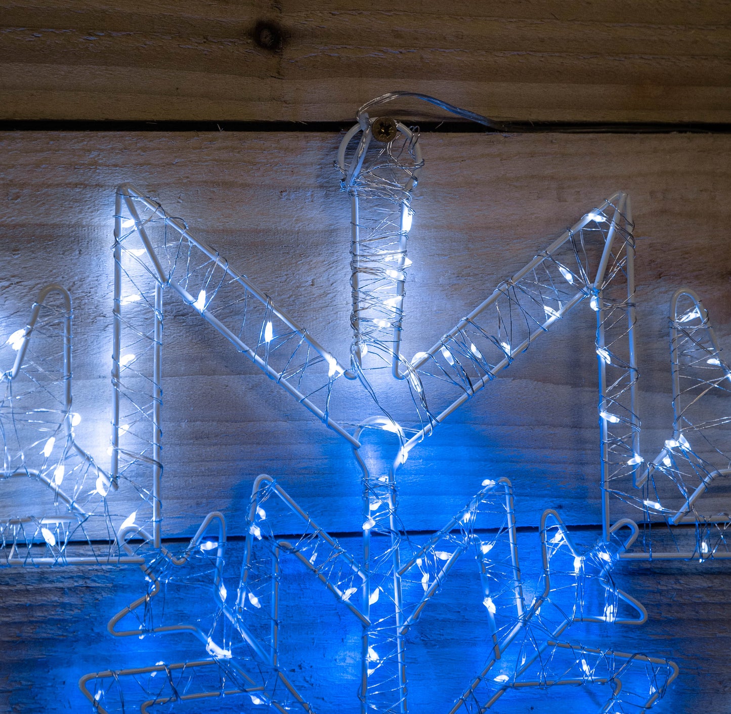 50cm Light up Metal Hanging Christmas Snowflake with 260 Blue and White LEDs