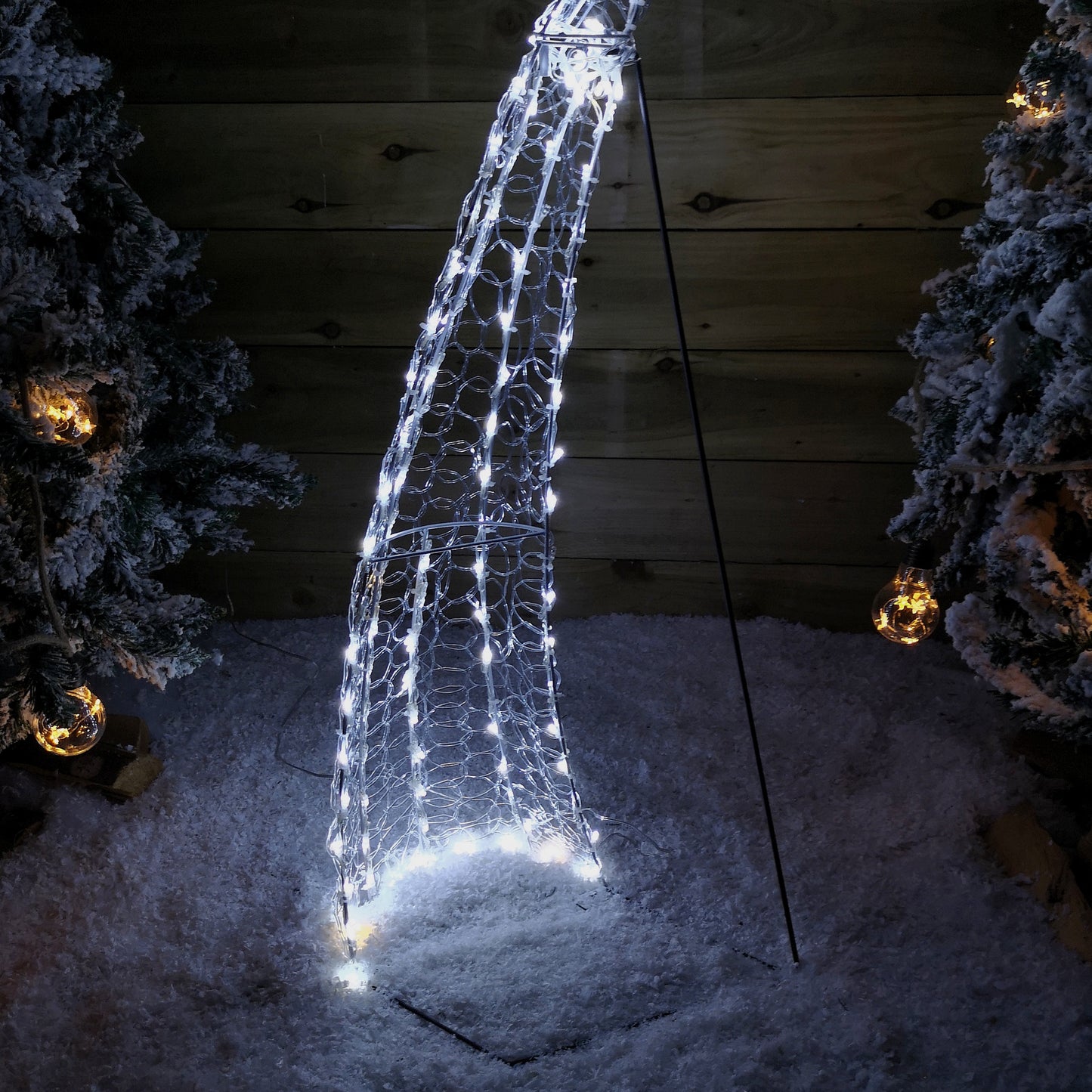 1.2m Light up Soft Acrylic 2D Shooting Christmas Star with 200 LEDs in White & Warm White