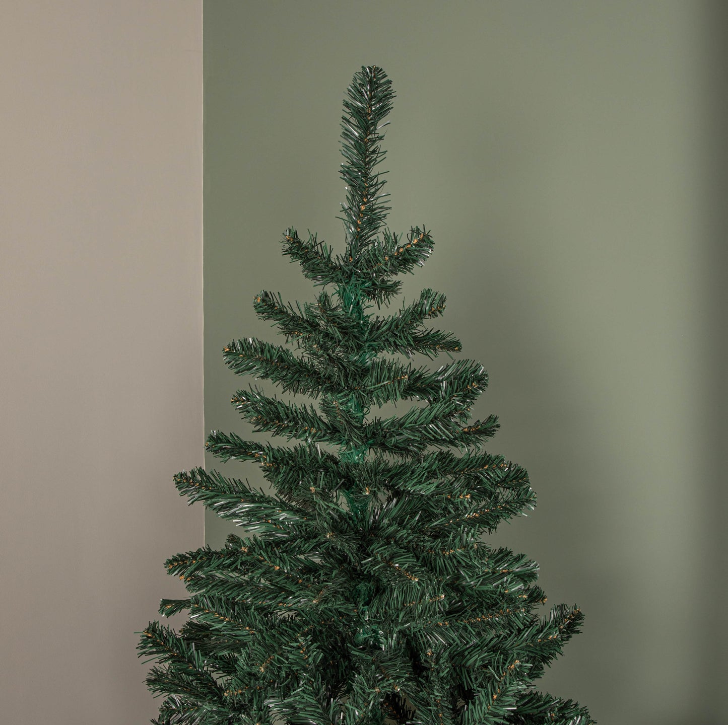 6ft (1.8m) Green Artificial Christmas Tree with Green Metal Stand and 497 Tips