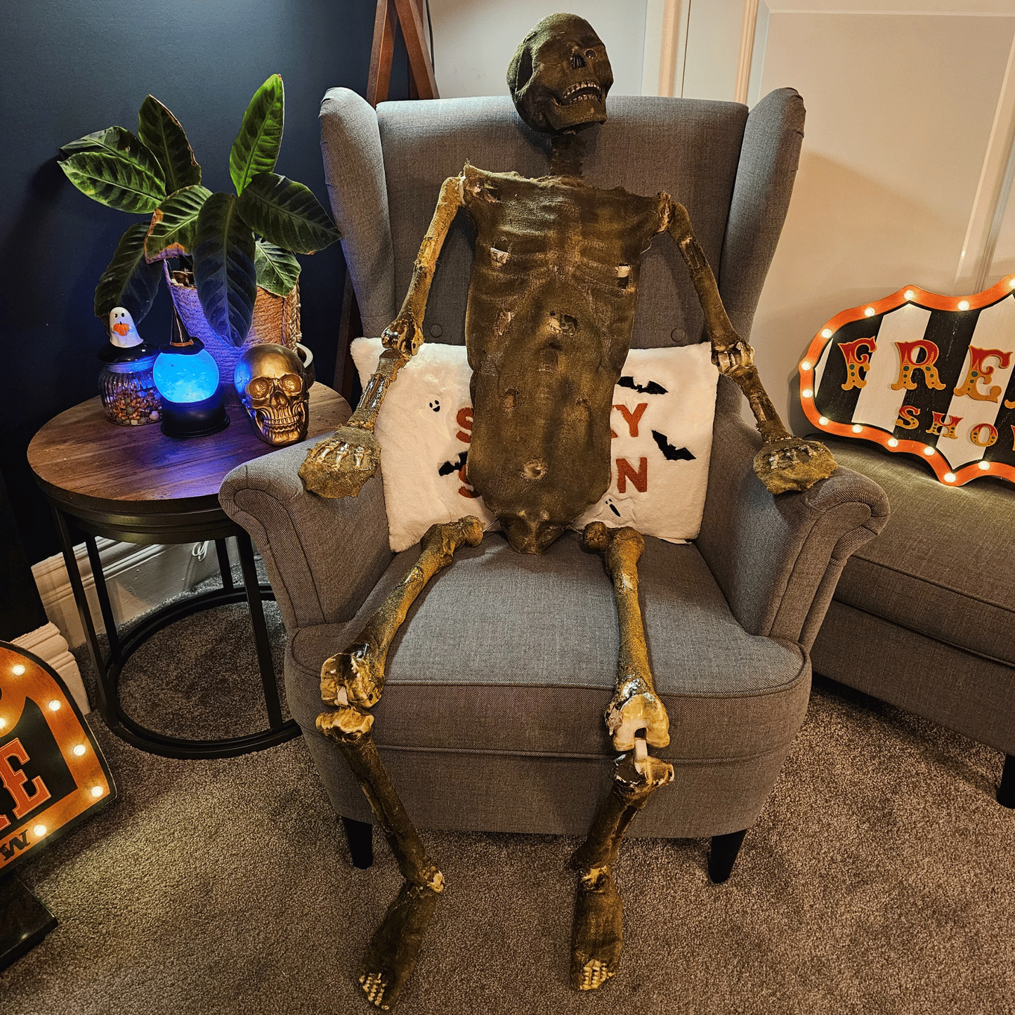 5ft (150cm) Full Body Halloween Mummified Skeleton Decoration with Posable Joints