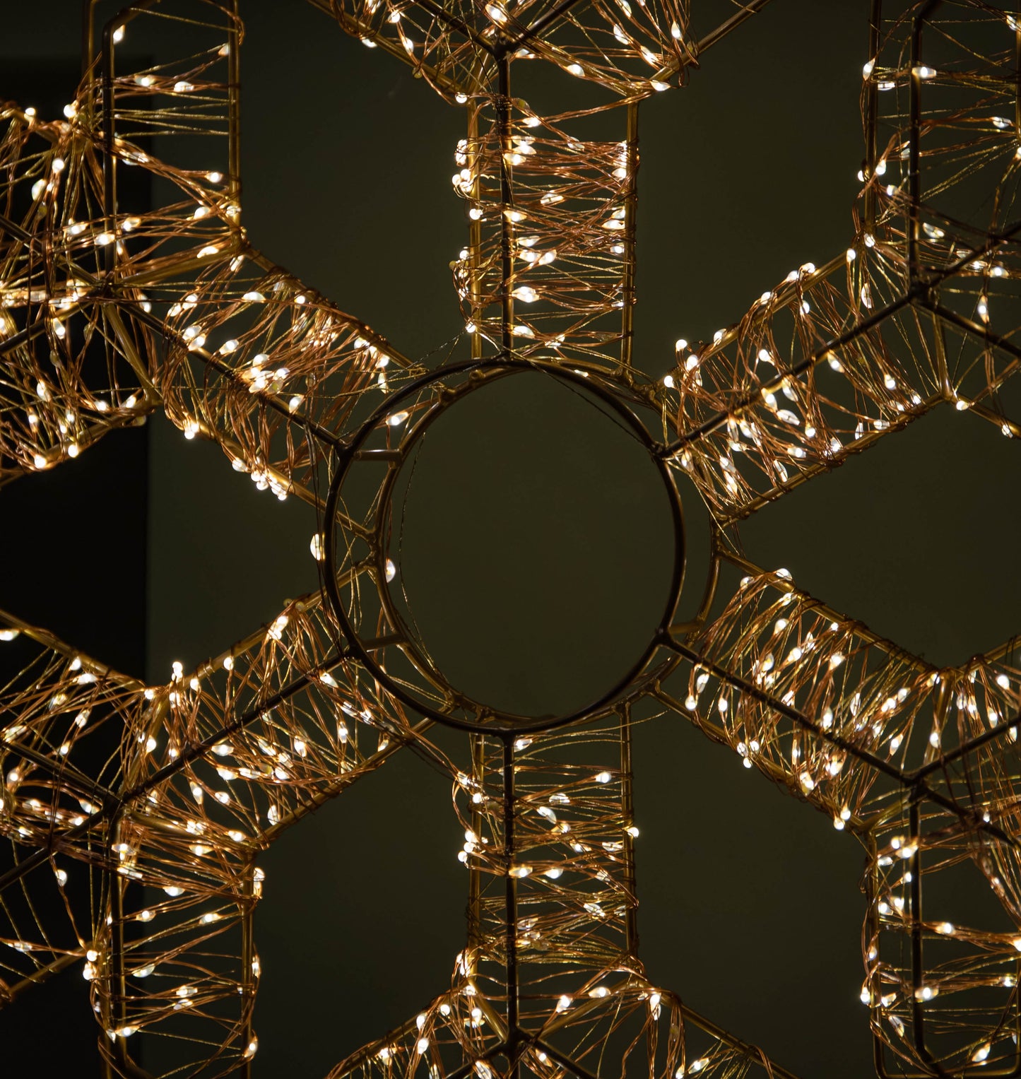 45cm Light up Rose Gold Metal Hanging Christmas Snowflake with 600 Warm White LEDs