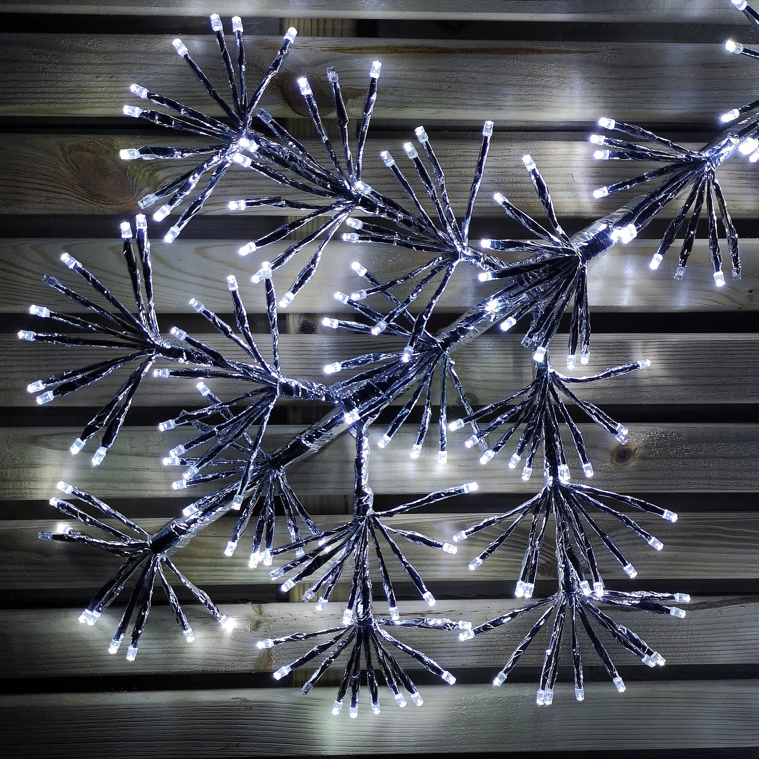 1.5m Twinkling Starburst Snowflake Christmas Decoration with 1080 White LEDs