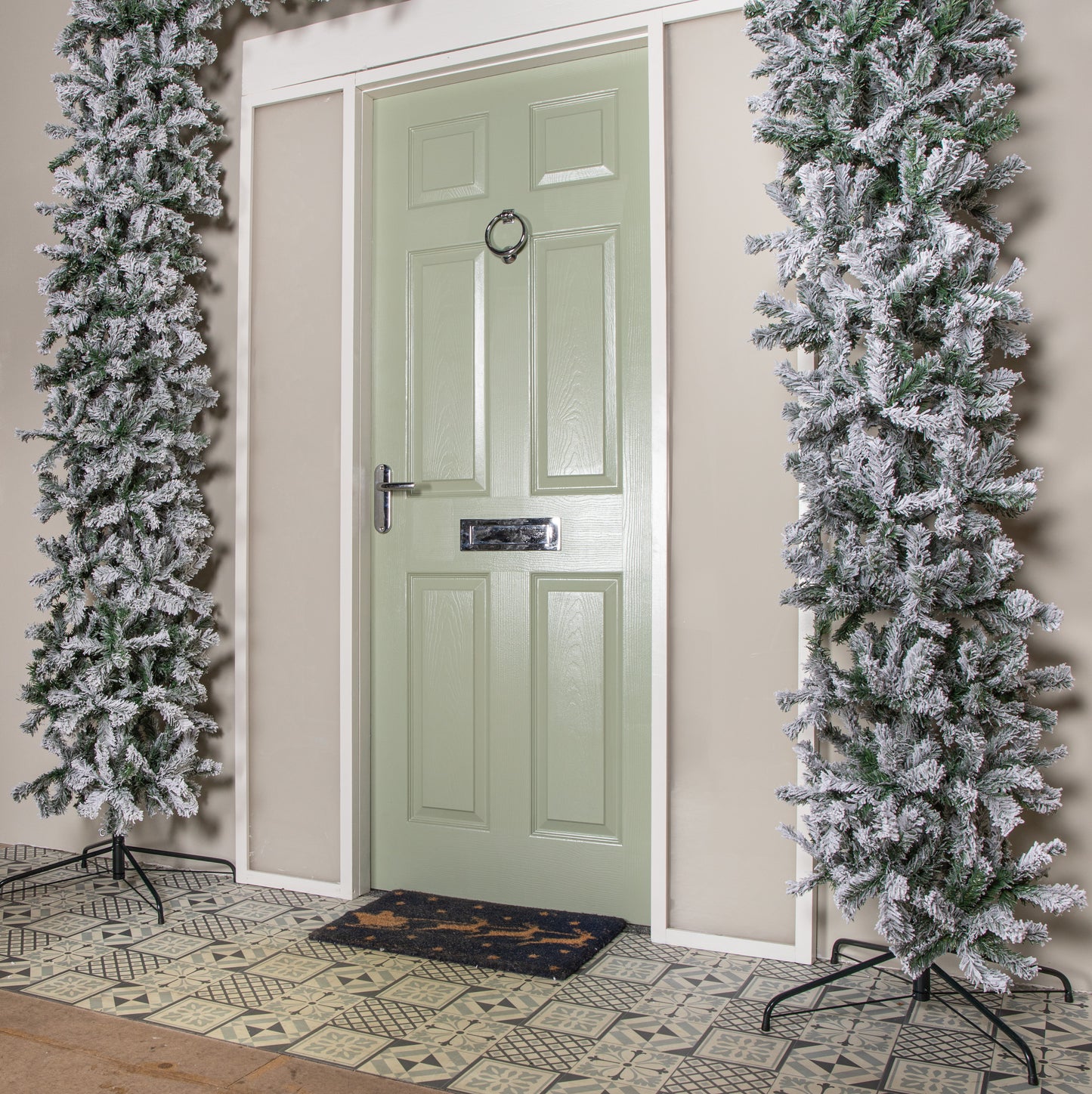 8ft (2.55m) Double Door Artificial Snow Flocked Christmas Tree Arch in Green with 2000 Tips