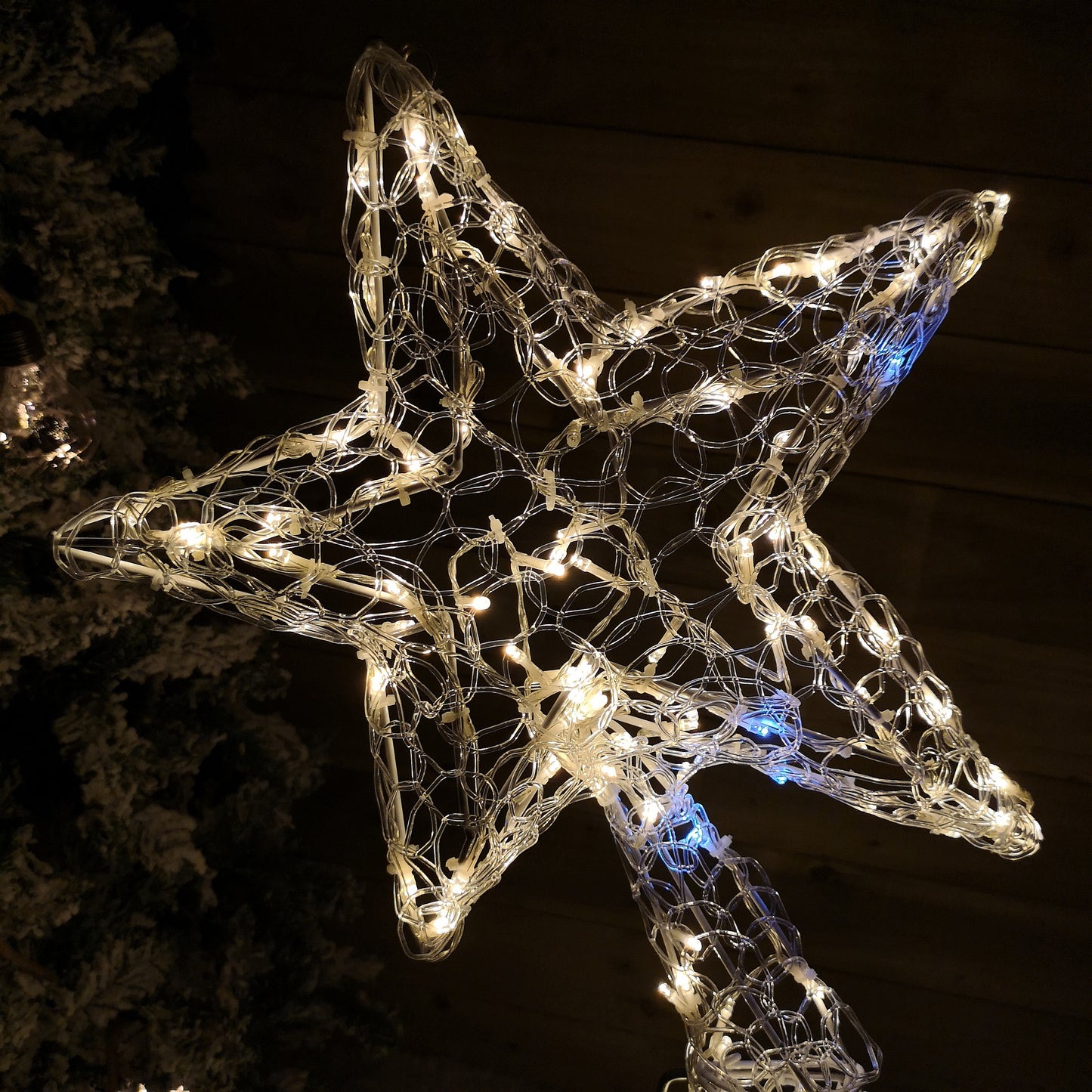 1.2m Light up Soft Acrylic 2D Shooting Christmas Star with 200 LEDs in Warm White