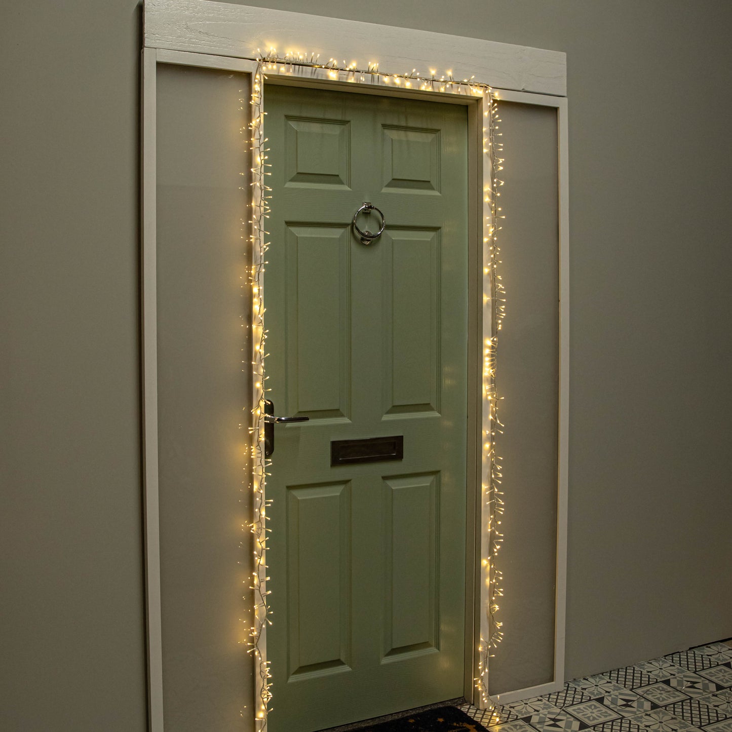 5.5m 440 LED SupaBrights Door Christmas String Lights with Timer in Warm White