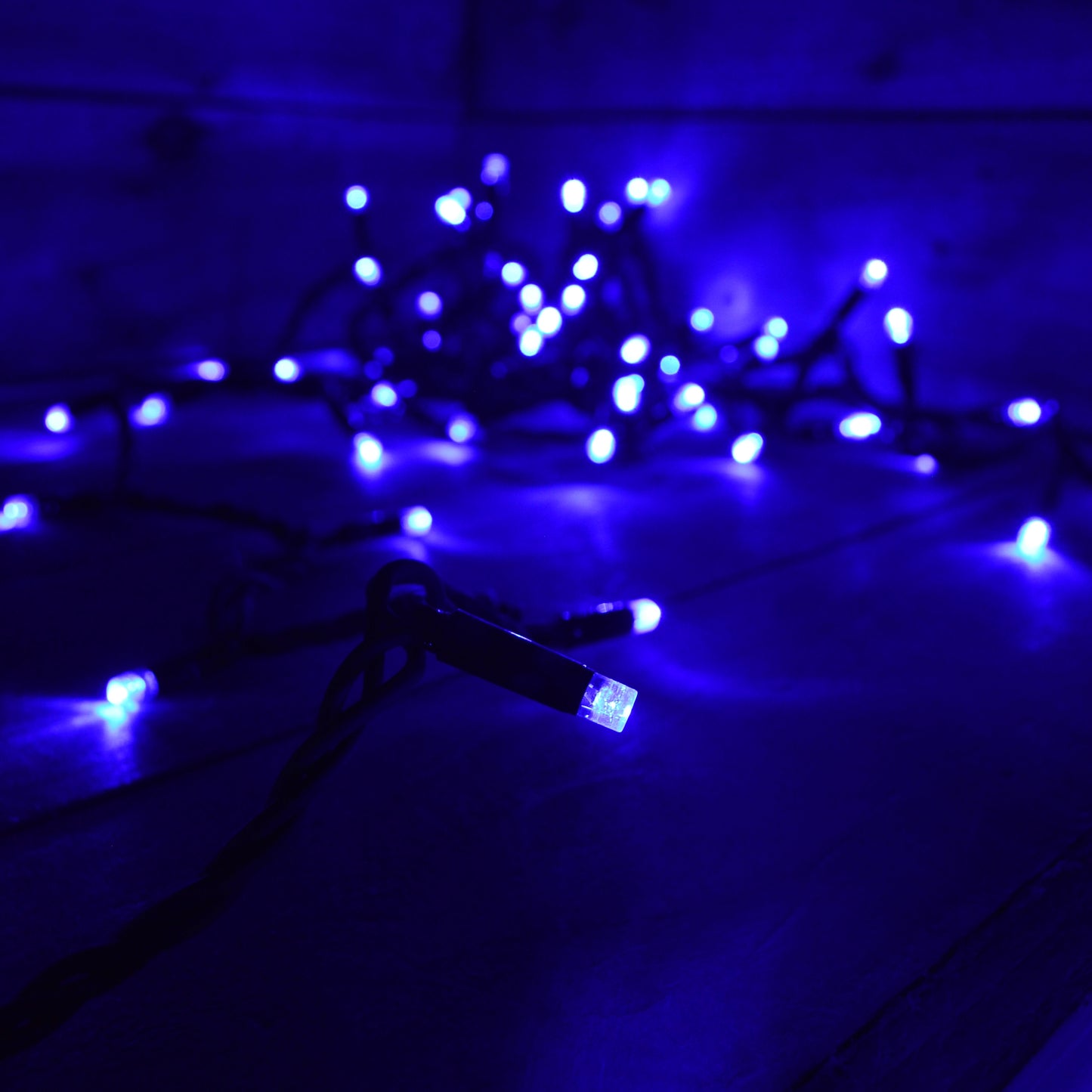 300 Electric Blue LED Super-Long 29.9m Connectable Lights on a Black Cable