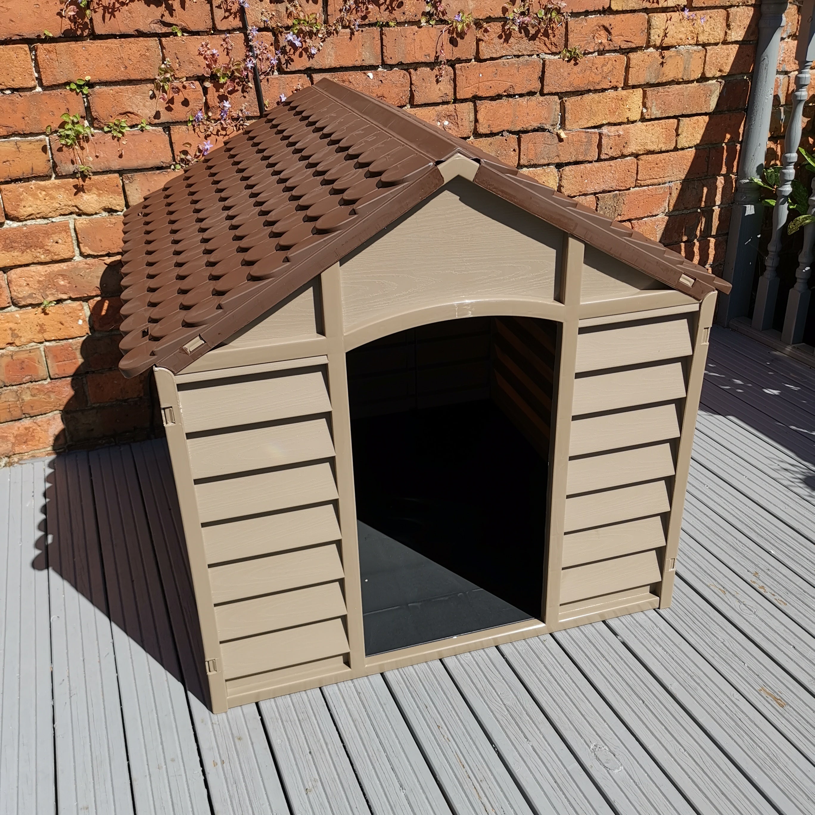 Large Plastic Dog Kennel / House in Brown – 86cm x 84cm x 82cm