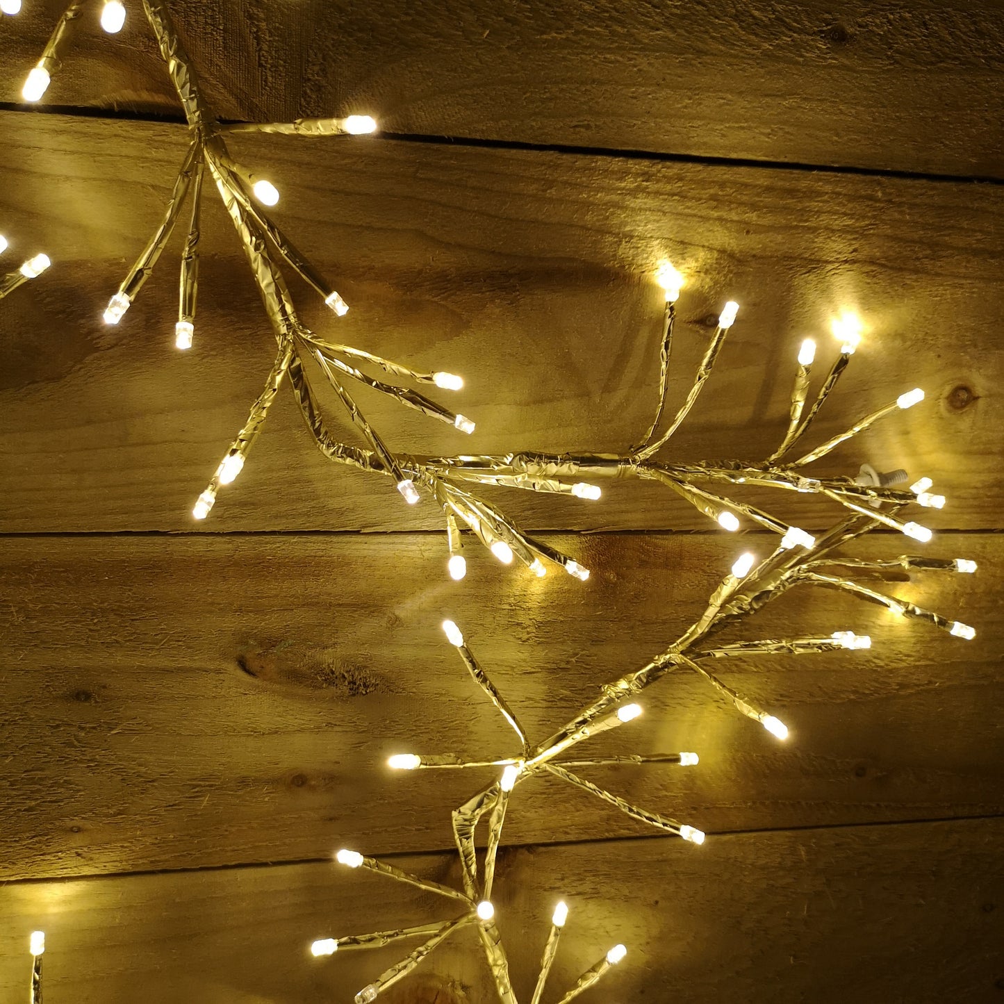 60cm Gold Christmas Star 150 Warm White LED Indoor/Outdoor Christmas Decorations