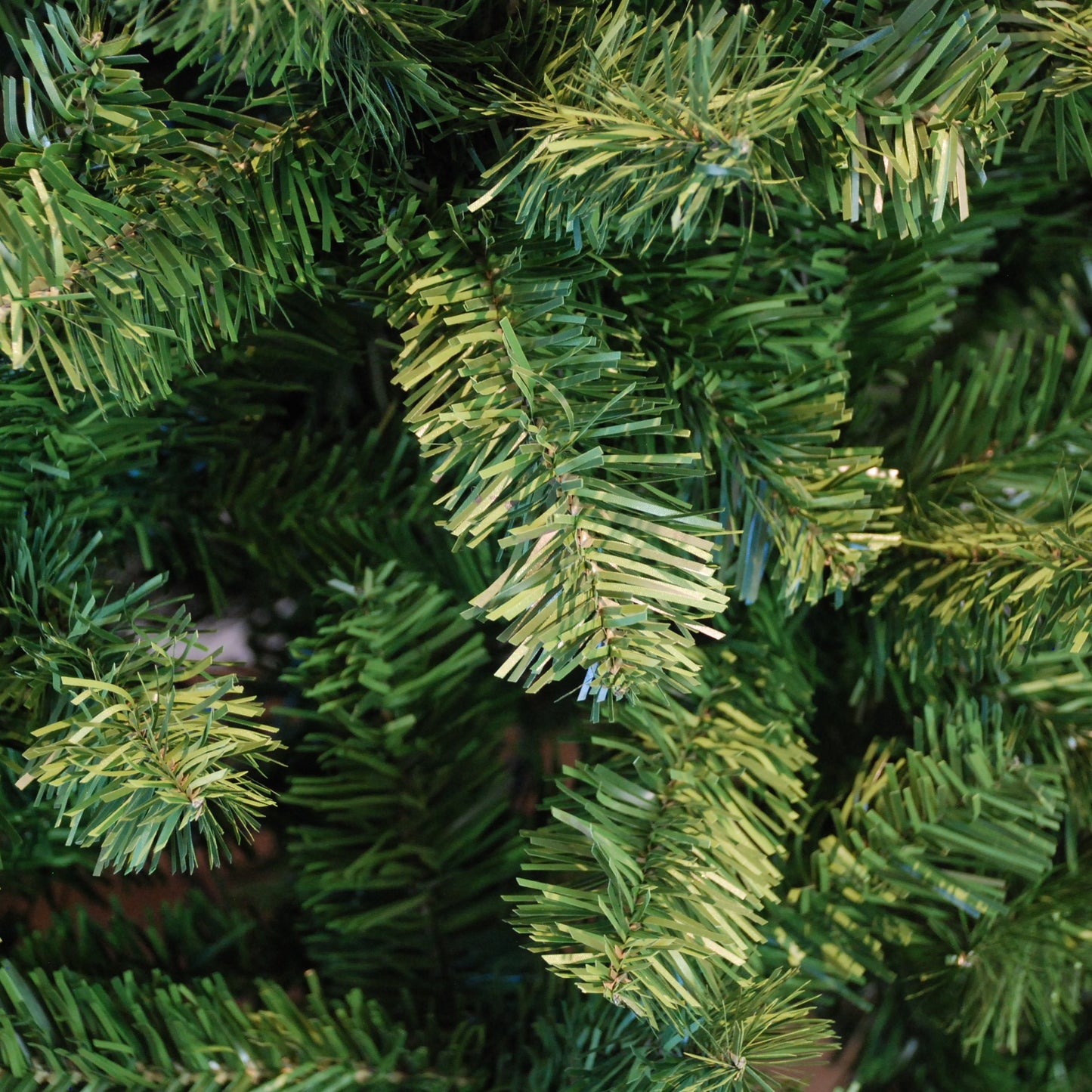 4ft, 5ft, 6ft, 7ft or 8ft Samuel Alexander Christmas Tree in Plain Green