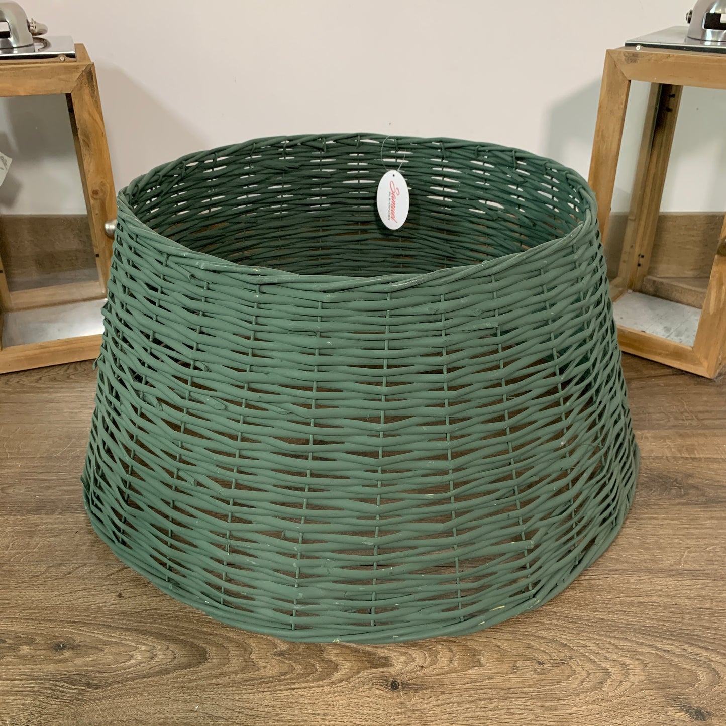 Samuel Alexander Luxury Natural Wicker Christmas Tree Skirt Choice of 3 Sizes & Colours