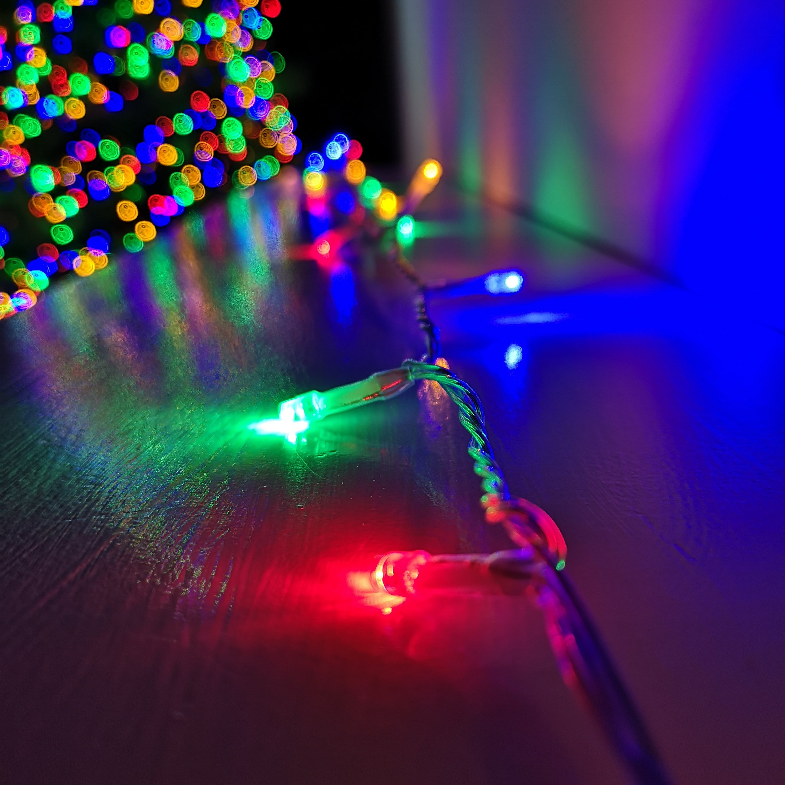 200 LED 16m Premier Christmas Outdoor 8 Function Lights Clear Wire in Multicoloured