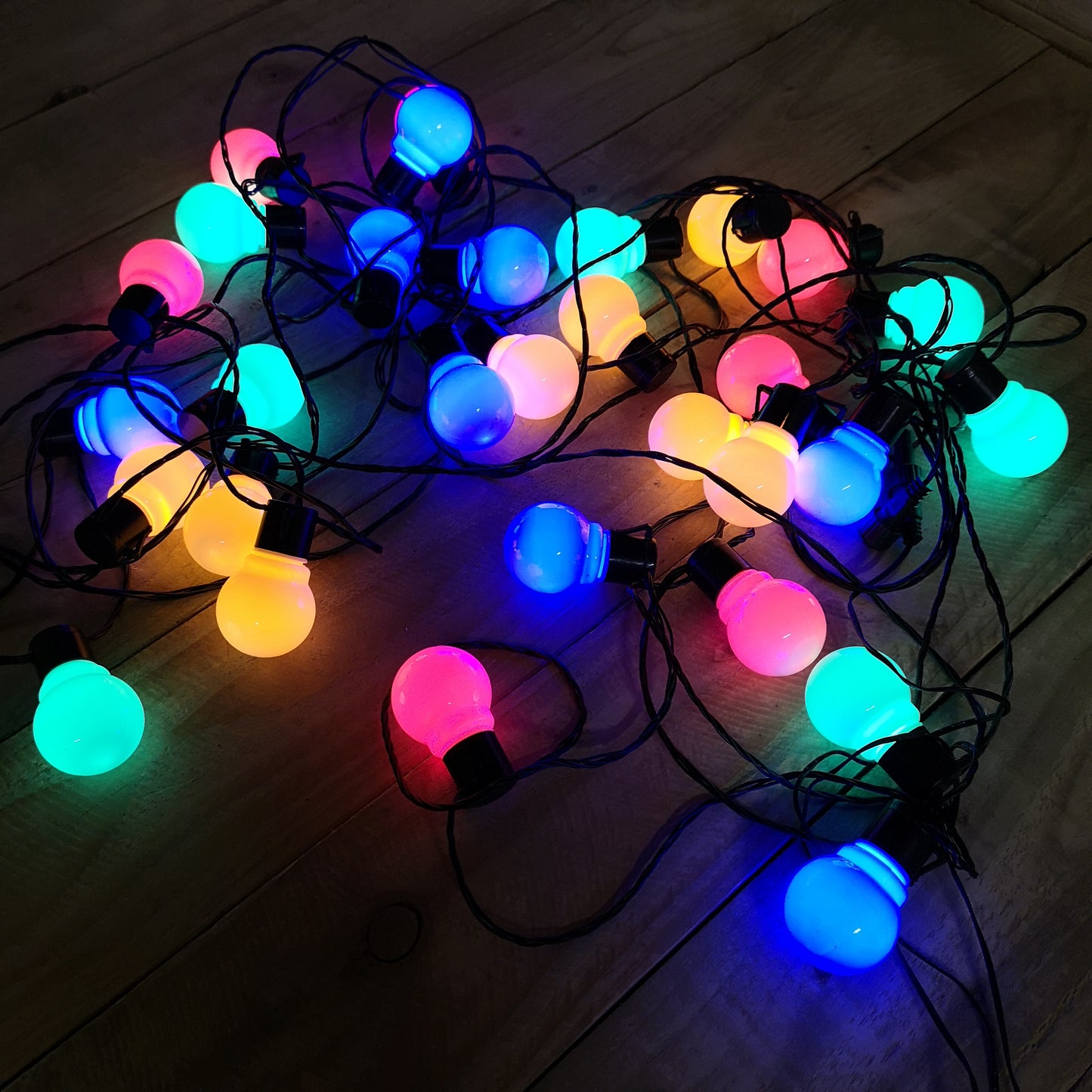 30 Multi Coloured LED Festoon Connectable Christmas Lights Indoor Outdoor