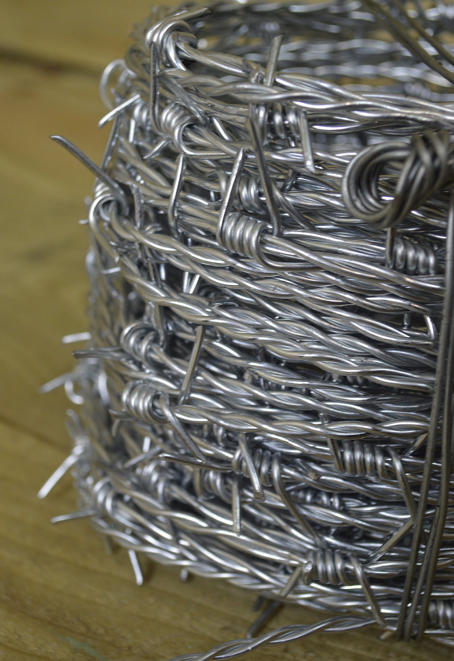 30m x 1.6mm Barbed Security Wire in Plastic Carry Tub