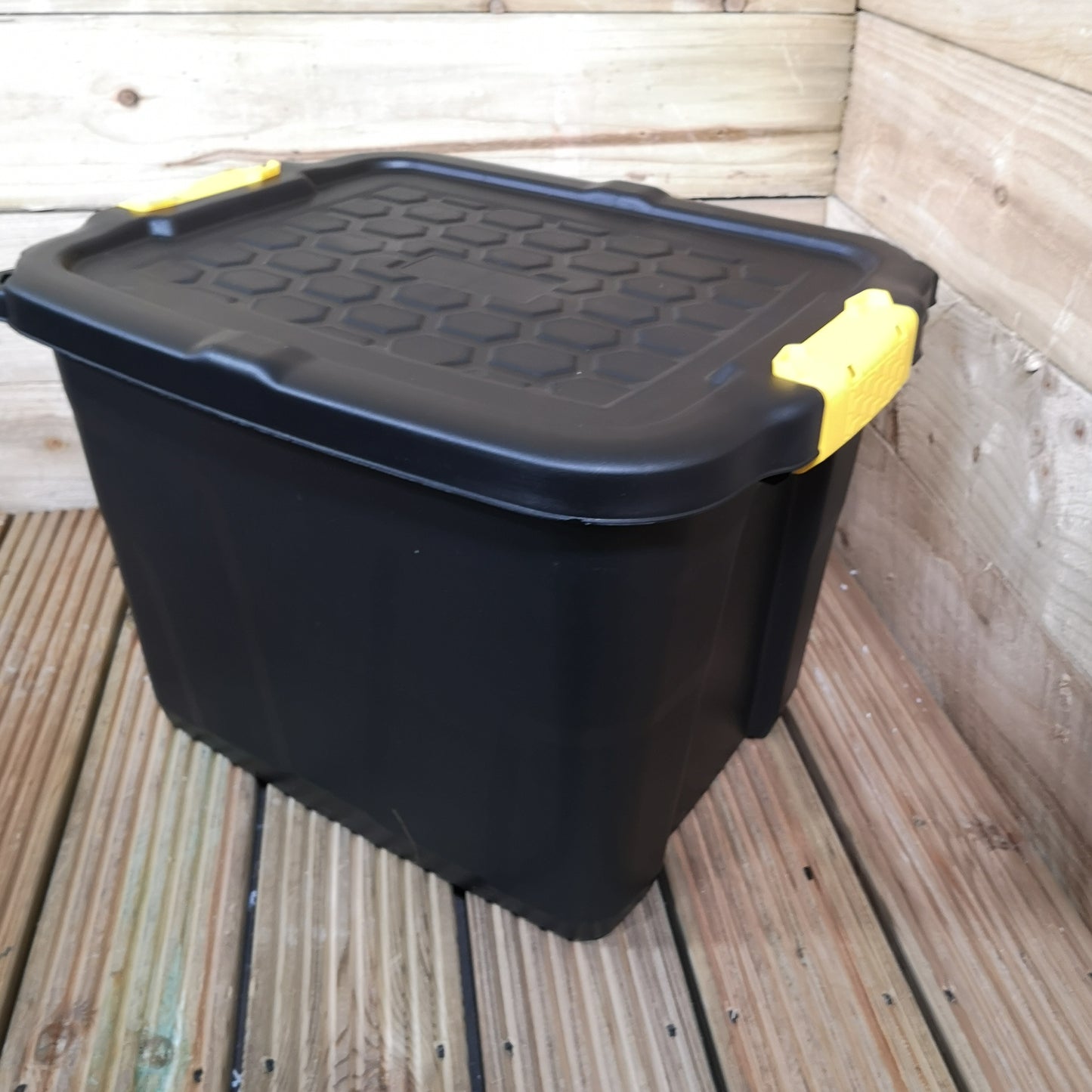 42L Heavy Duty Storage Tub Sturdy, Lockable, Stackable and Nestable Design Storage Chest with Clips in Black