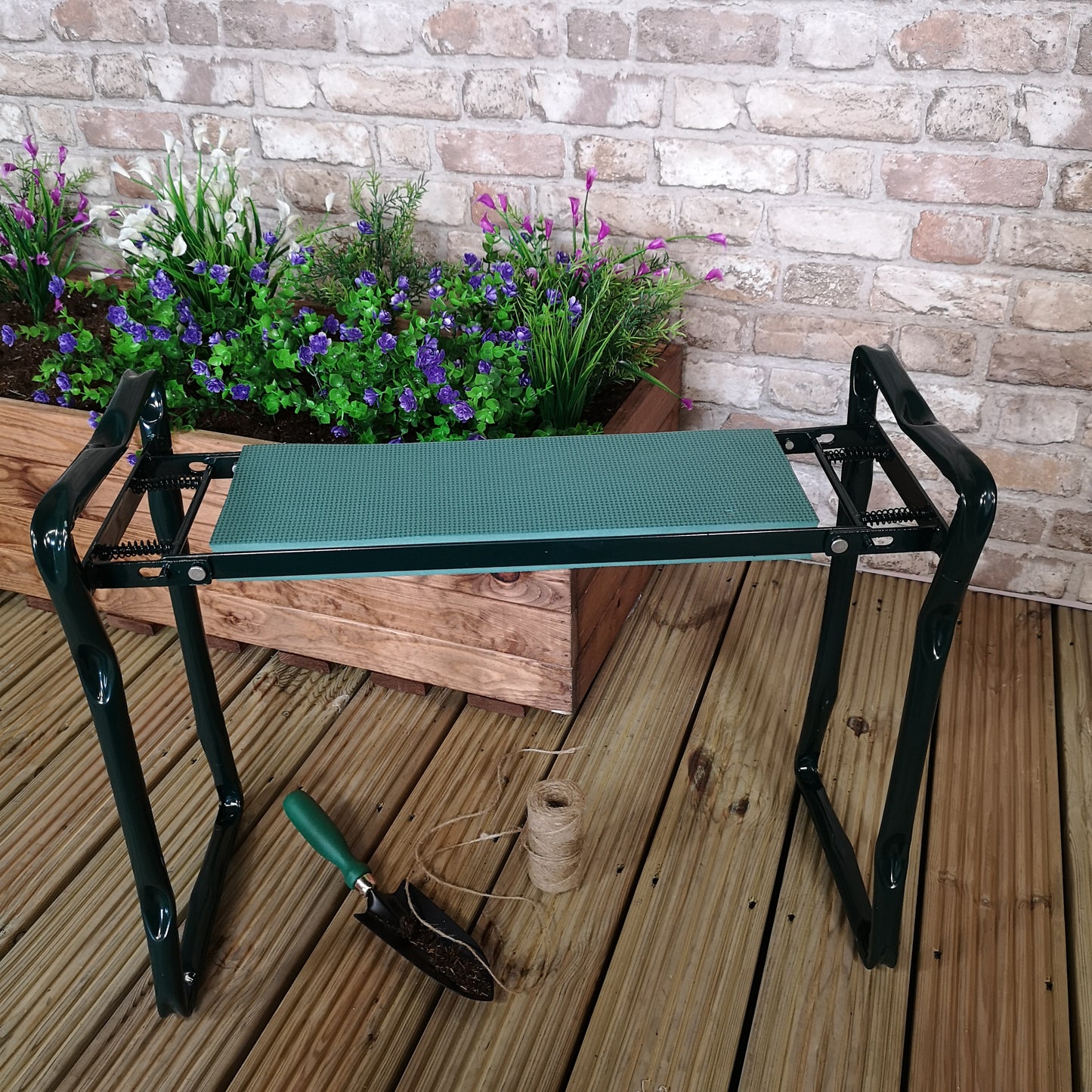 Folding Garden / Gardening Padded Kneeler and Seat