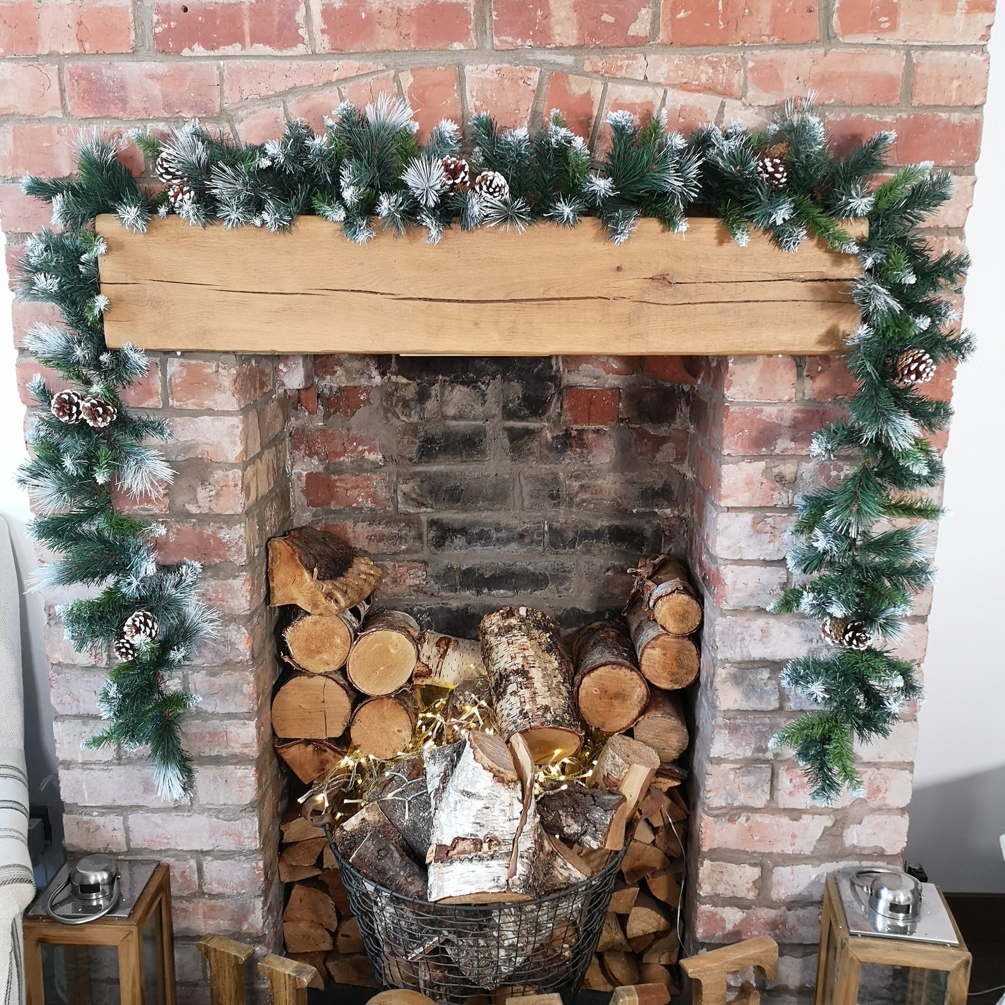 270cm x 25cm Frosted Glacier Christmas Garland with Pine Cones