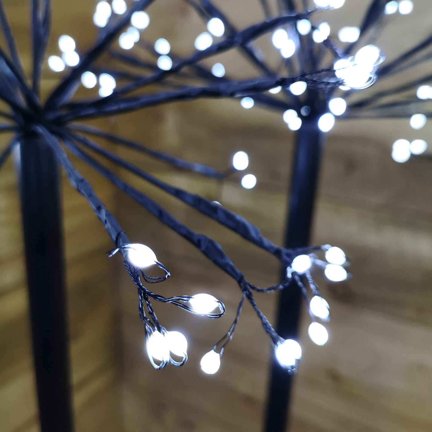 4 x 100cm Cool White Christmas Sputnik Sparkler Path Lights with 400 LEDs